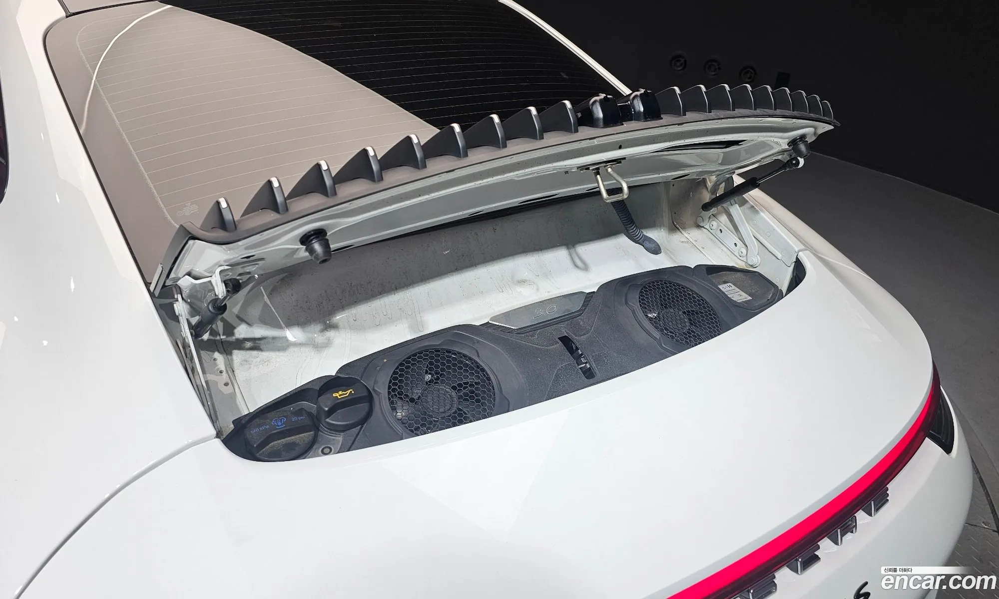 Porsche 911 2022 WP0AA291NS205143 — 5