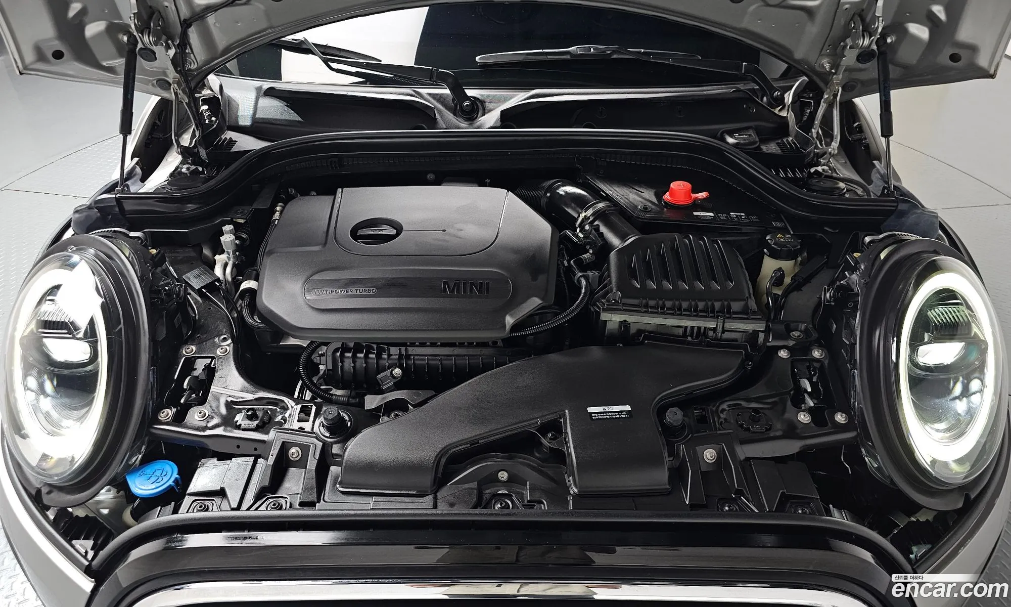 Mini Cooper 2024 WMW41DK09R2V32297 — 11