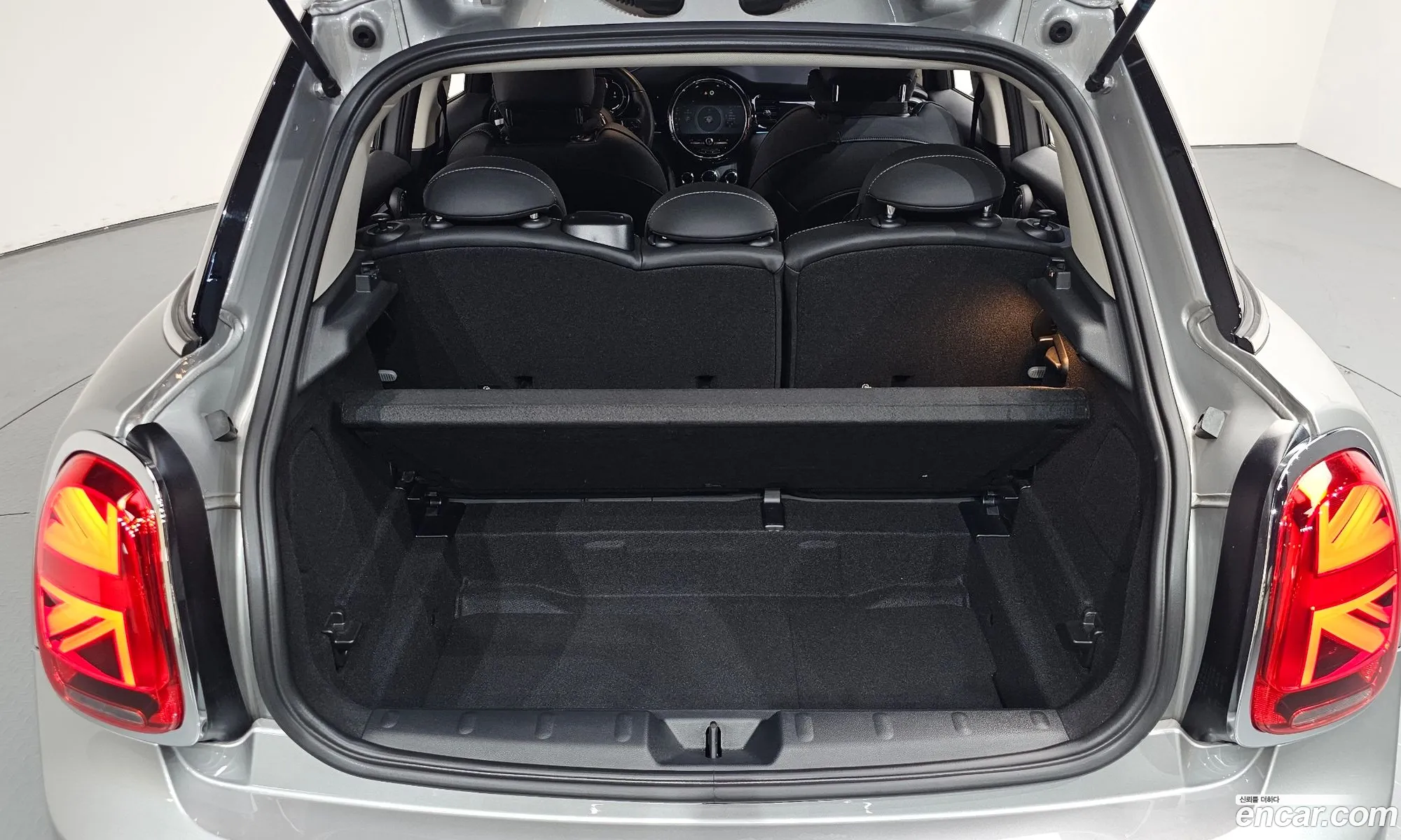 Mini Cooper 2024 WMW41DK09R2V32297 — 2