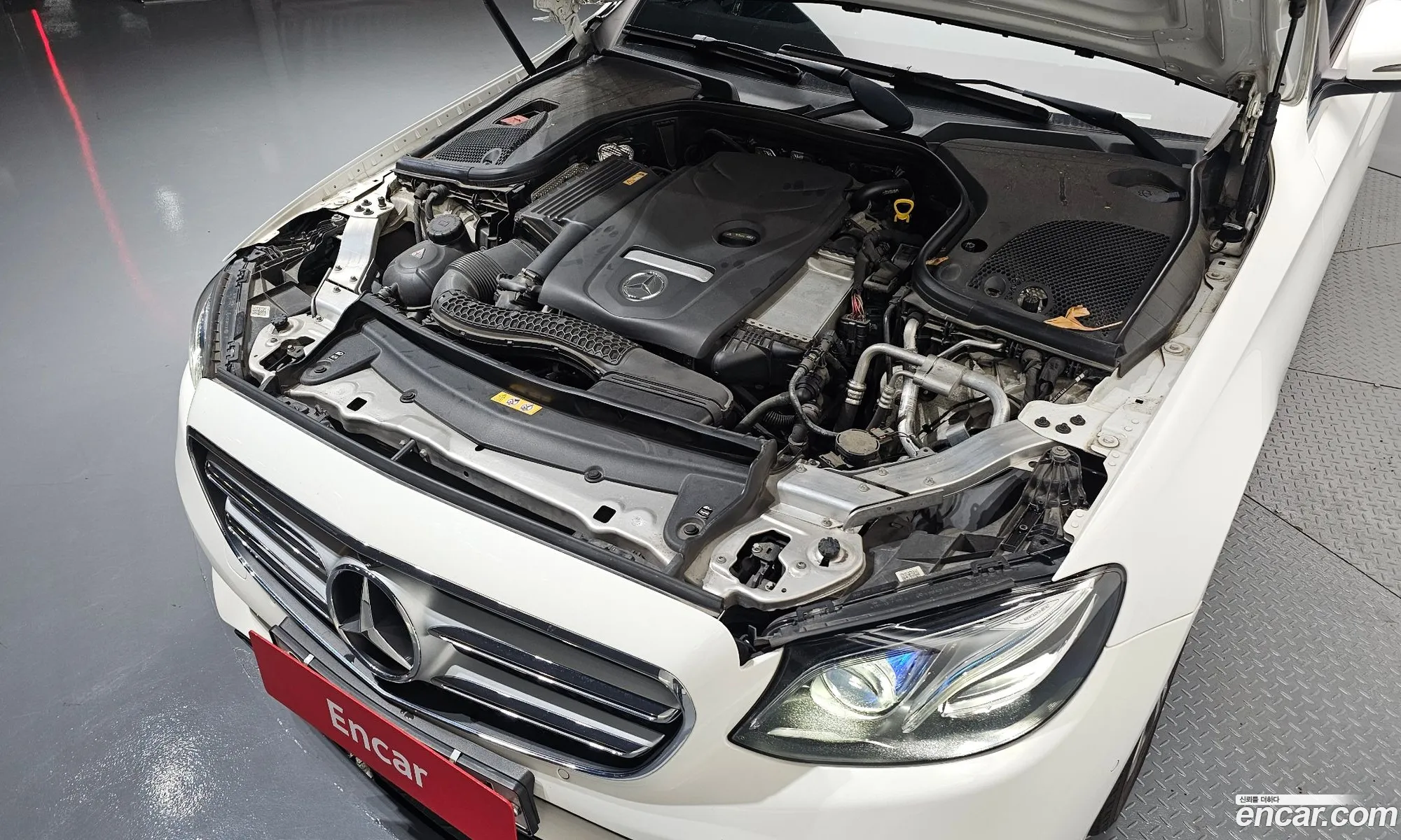Mercedes-Benz E-Class W213 2016 WDDZF4JB5HA035111 — 14