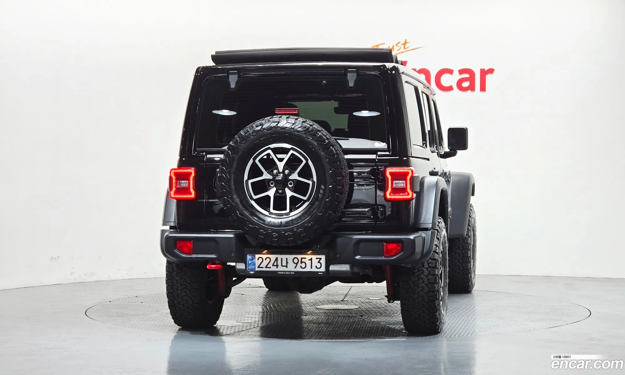 Jeep Wrangler 2024 — 2