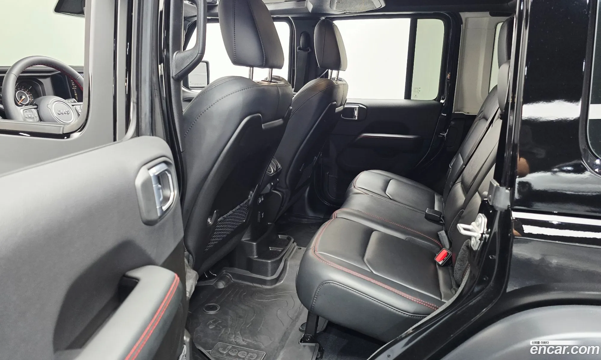 Jeep Wrangler 2024 — 7