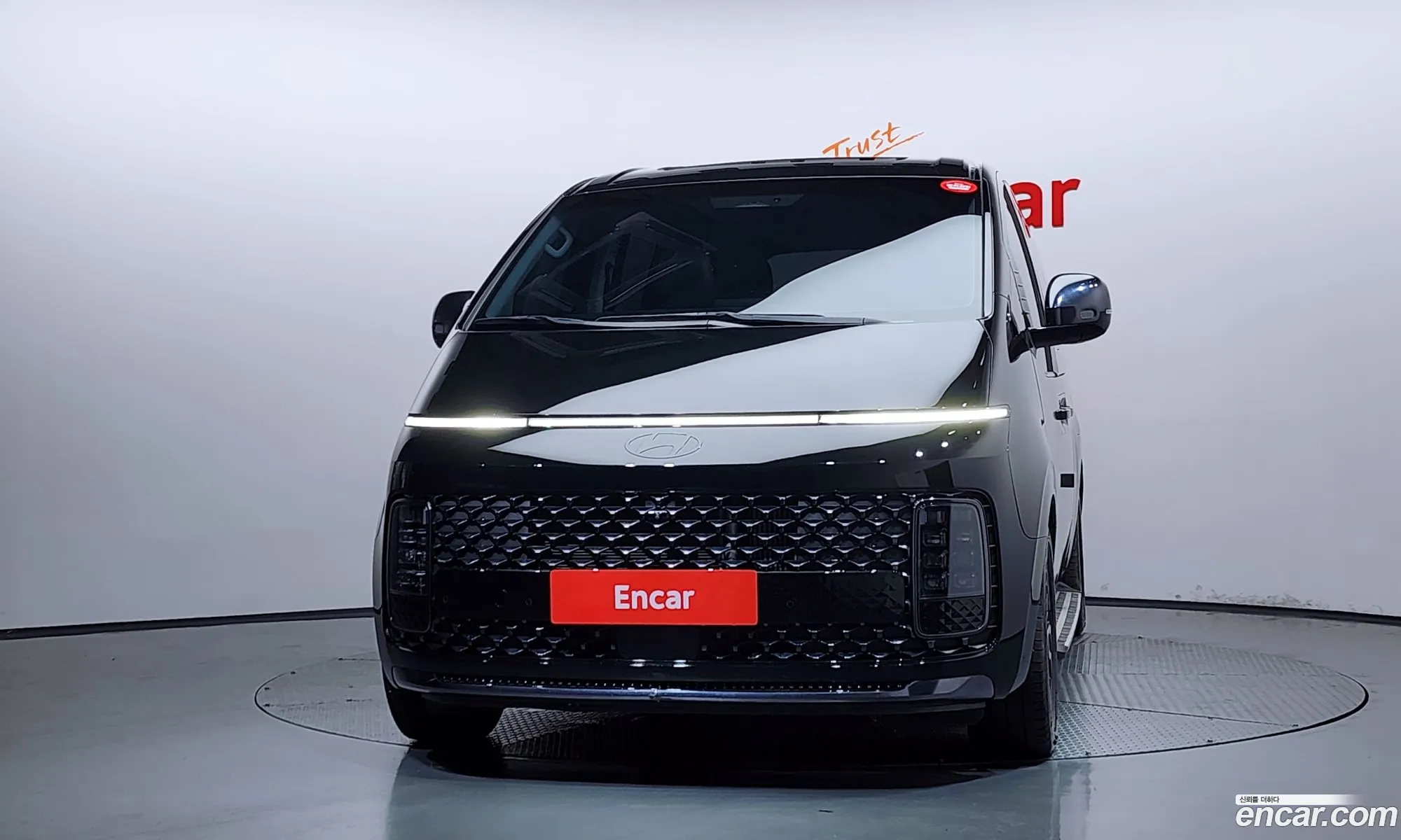 Hyundai Staria 2024 — 3