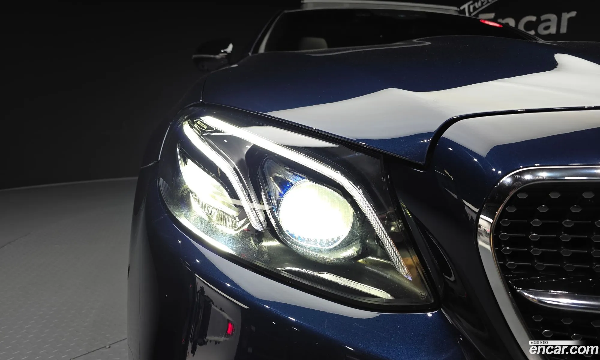 Mercedes-Benz E-Class W213 2019 WDDZF6BB6KA564293 — 9