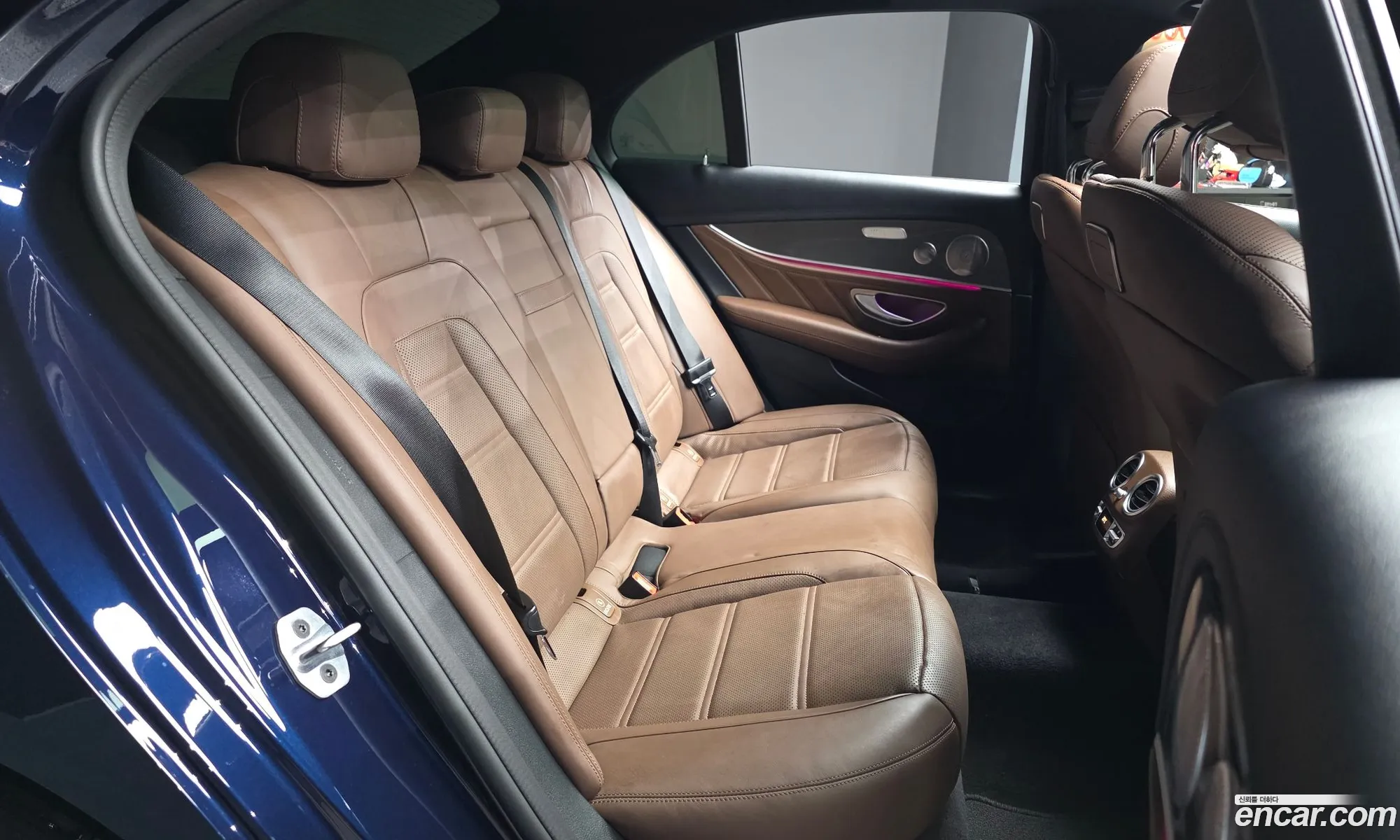 Mercedes-Benz E-Class W213 2019 WDDZF6BB6KA564293 — 13