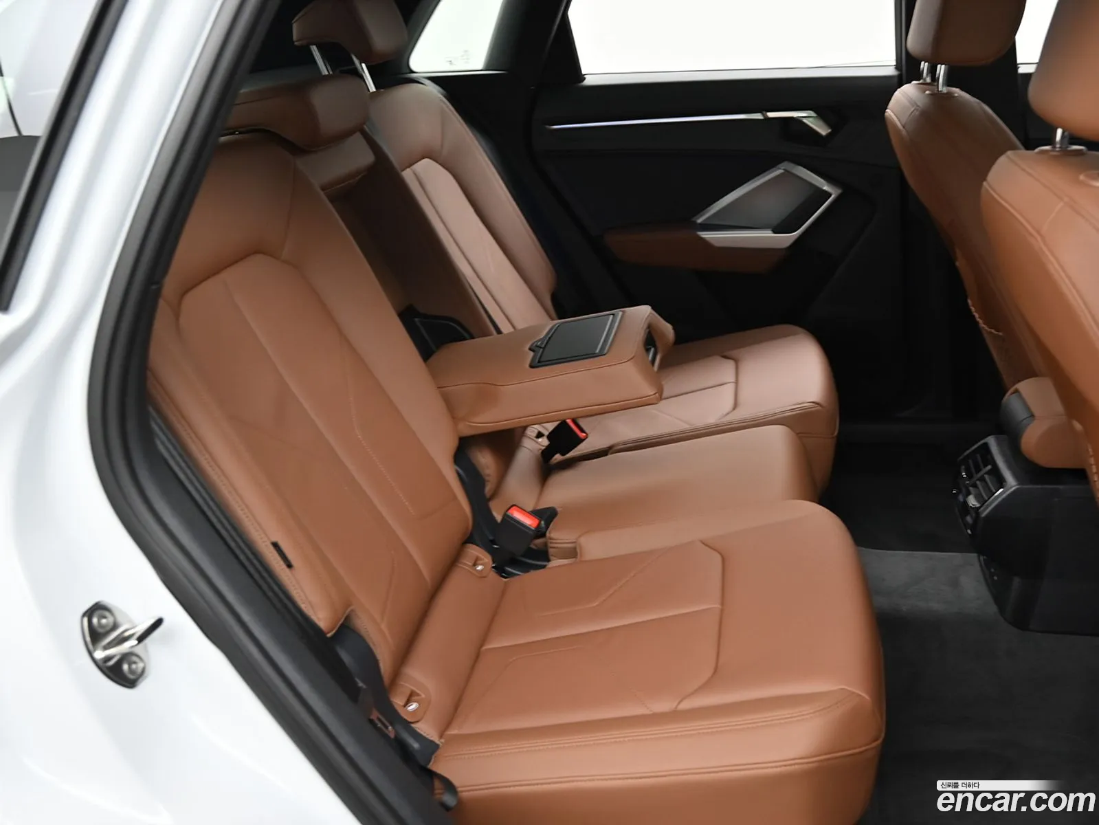 Audi Q3 2026 — 3
