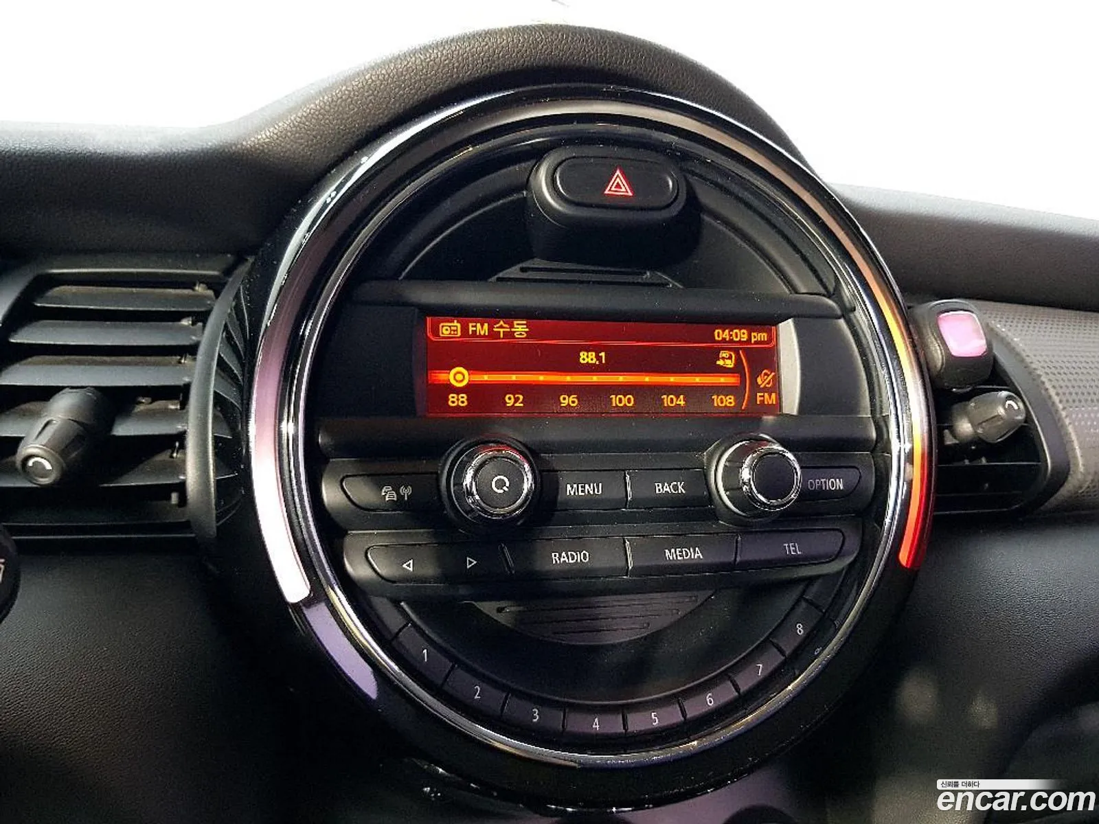 Mini Cooper 2015 — 8