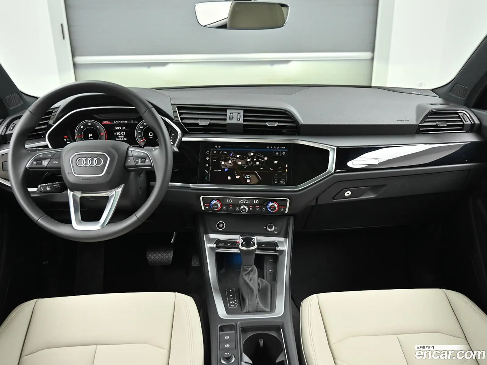 Audi Q3 2026 — 16
