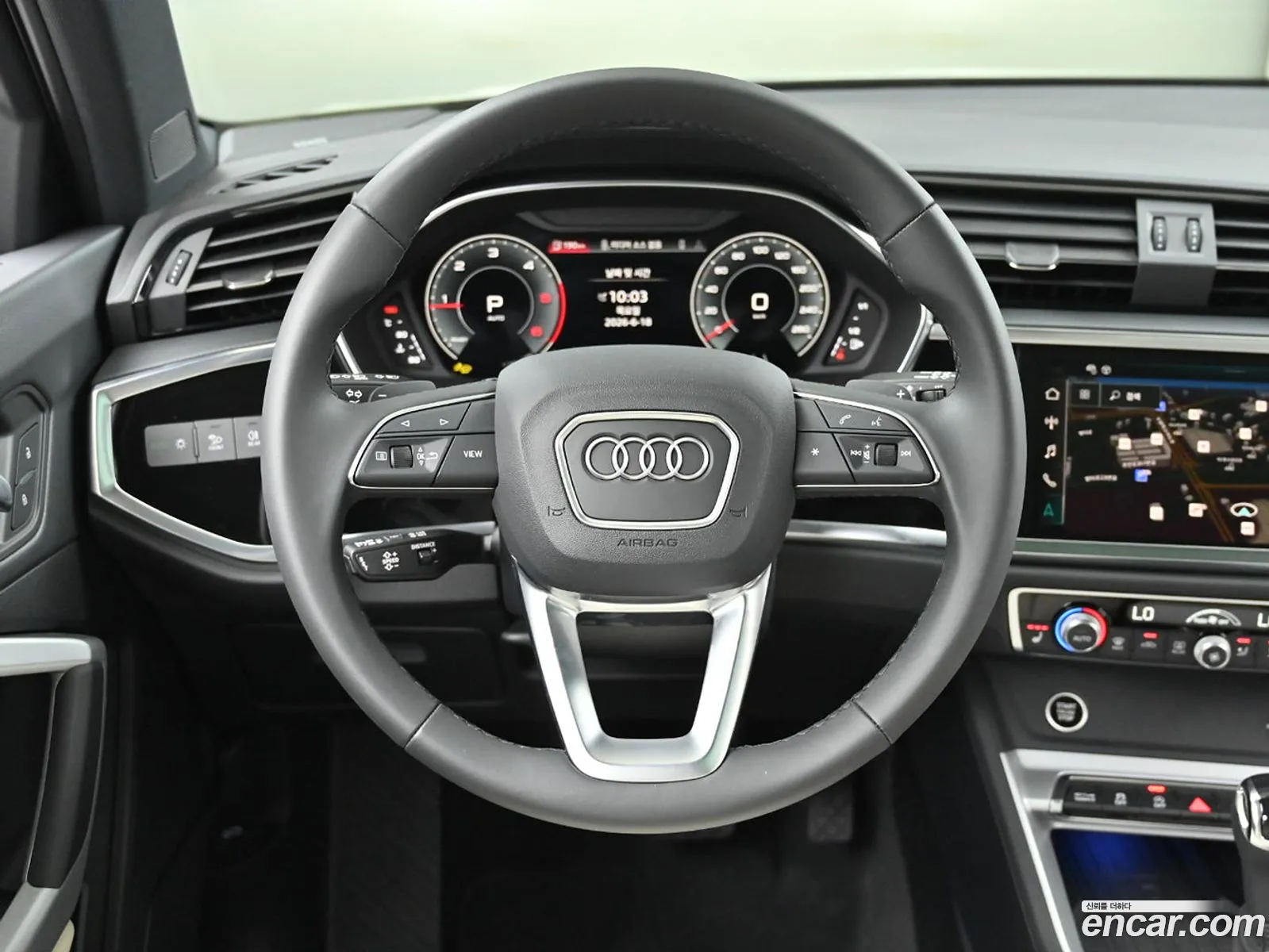 Audi Q3 2026 — 12