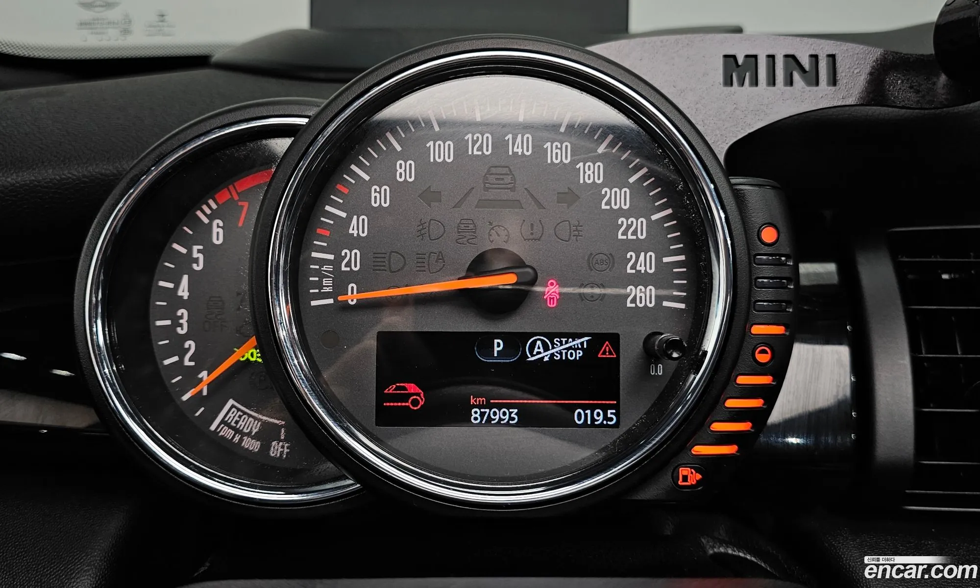 Mini Cooper Convertible 2017 WMWWG5106H3A80156 — 3