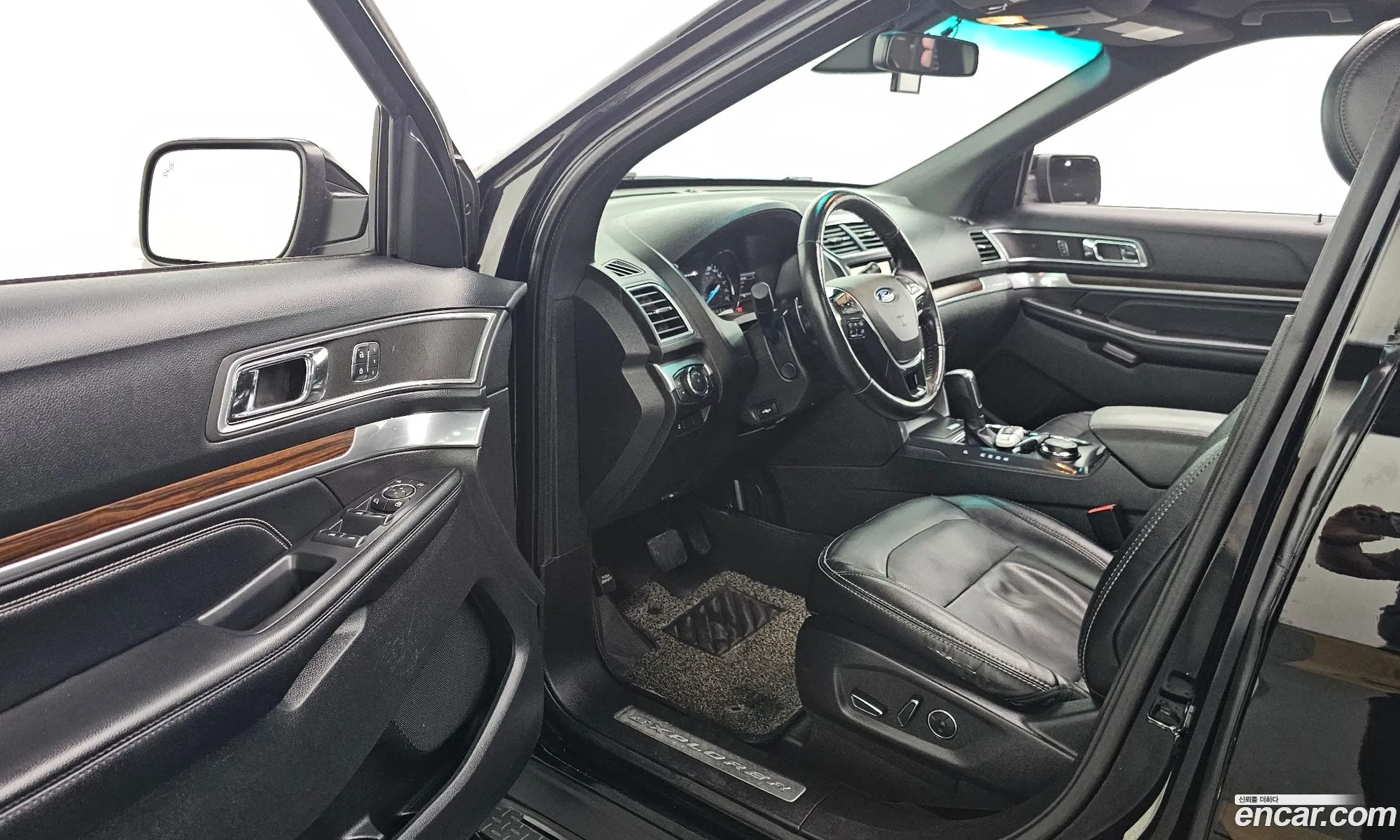 Ford Explorer 2015 1FM5K8FH9GGB24275 — 14