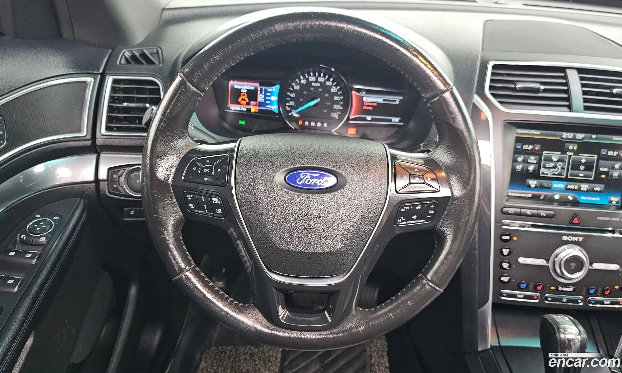 Ford Explorer 2015 1FM5K8FH9GGB24275 — 3