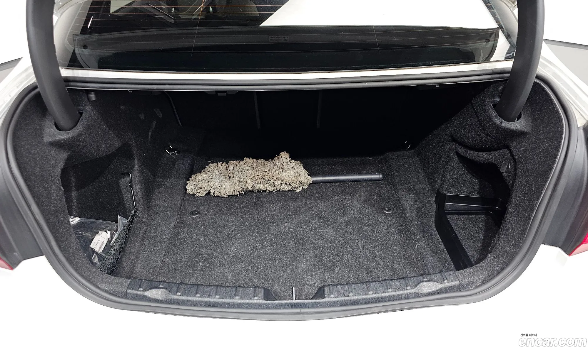 BMW 3 Series 2018 WBA8C5104JA075444 — 12