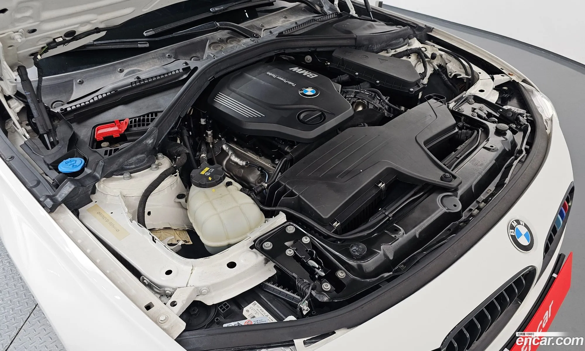 BMW 3 Series 2018 WBA8C5104JA075444 — 14