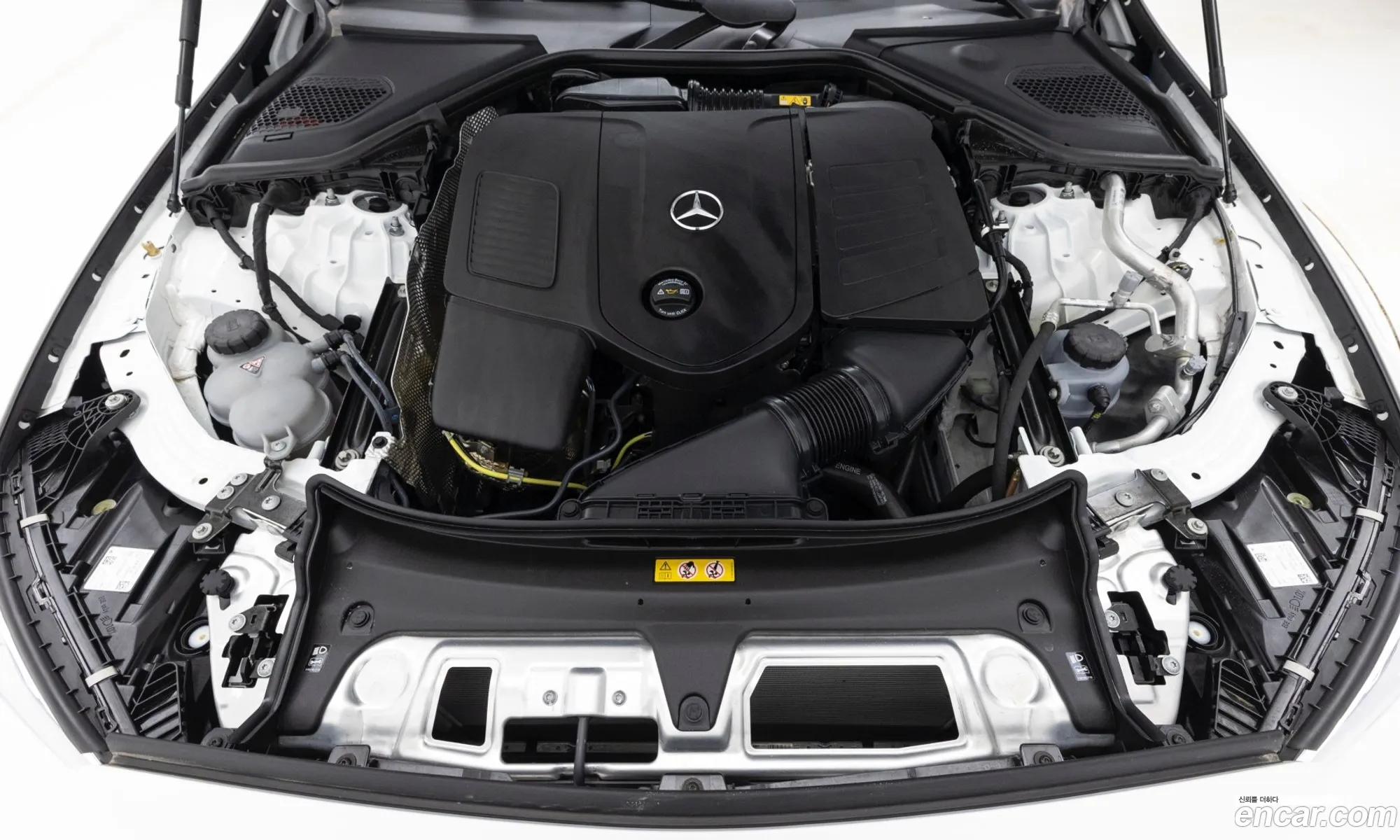 Mercedes-Benz E-Class W214 2025 — 7
