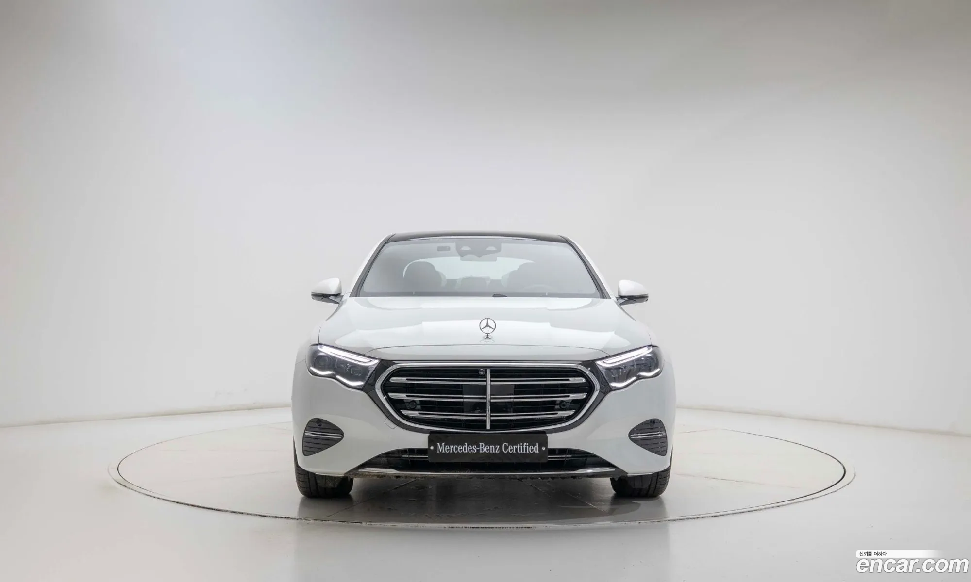 Mercedes-Benz E-Class W214 2025 — 5