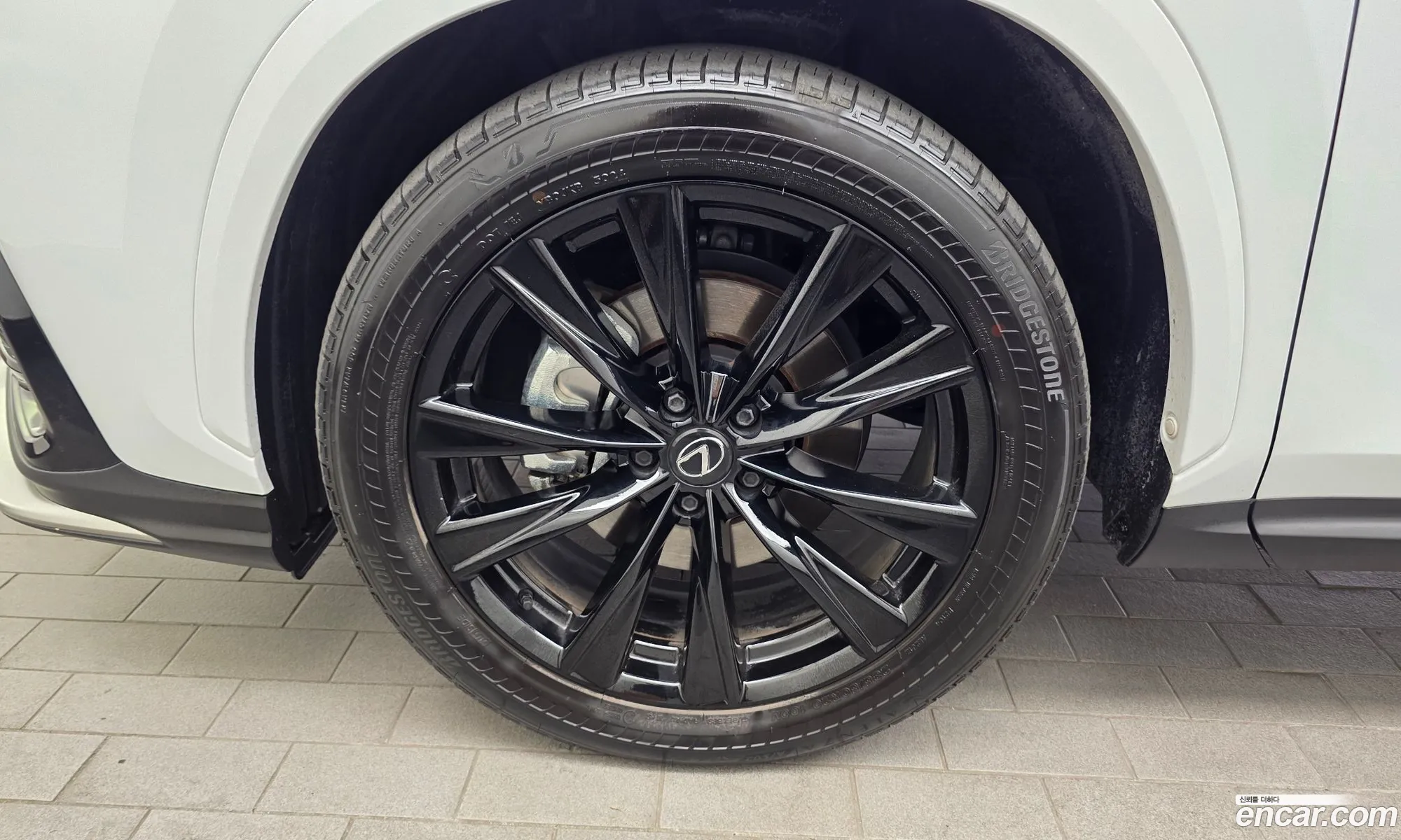 Lexus NX450h+ 2025 — 17