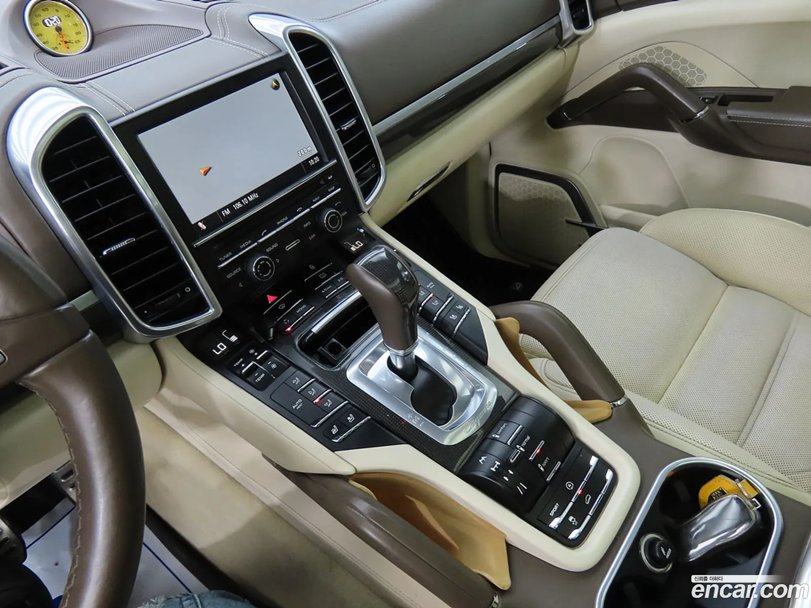 Porsche Cayenne 2012 — 5