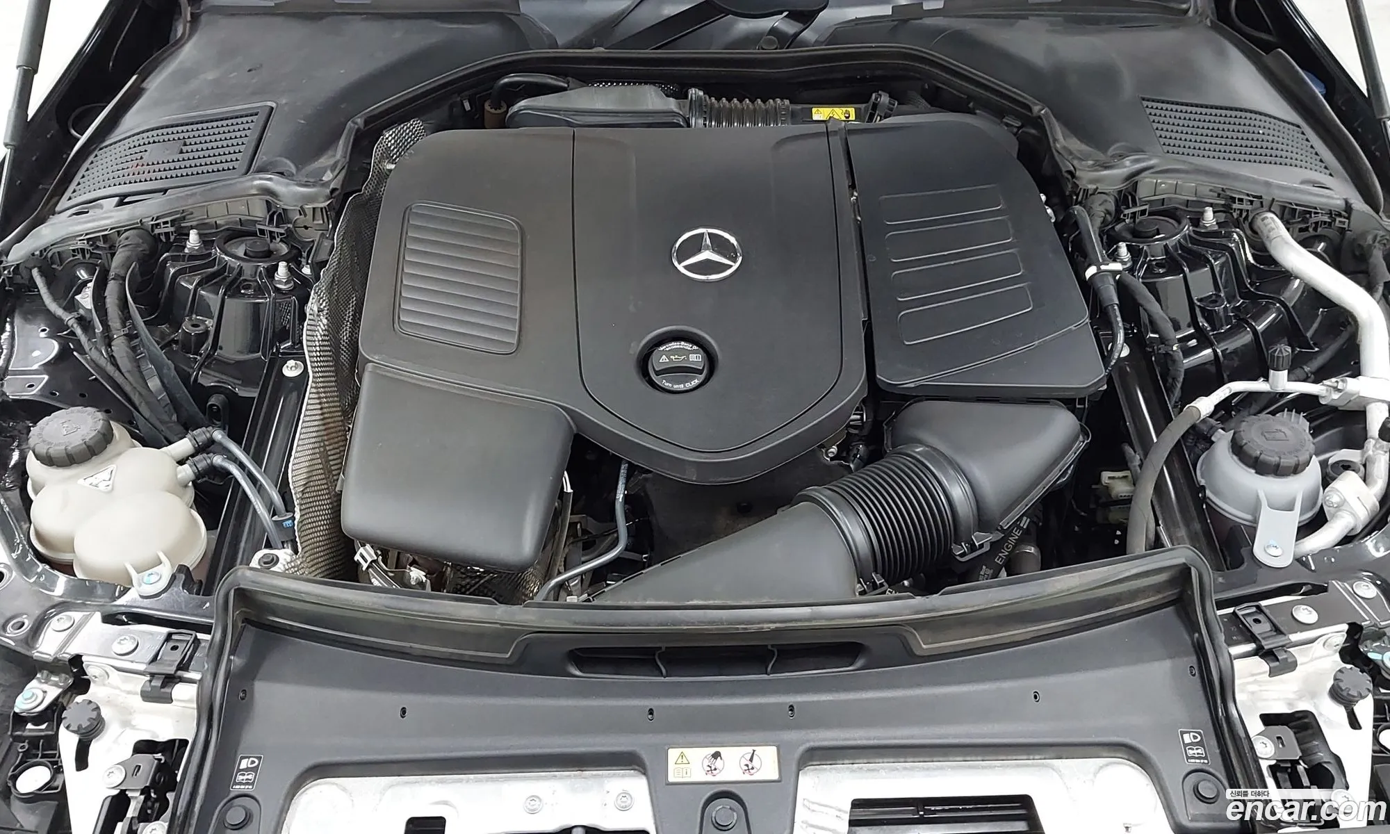 Mercedes-Benz C-Class W205 2023 — 13
