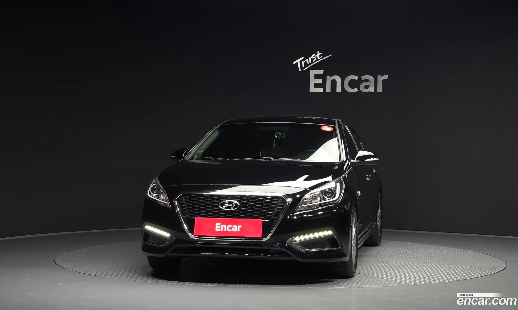 Hyundai LF Sonata Hybrid 2017 — 3