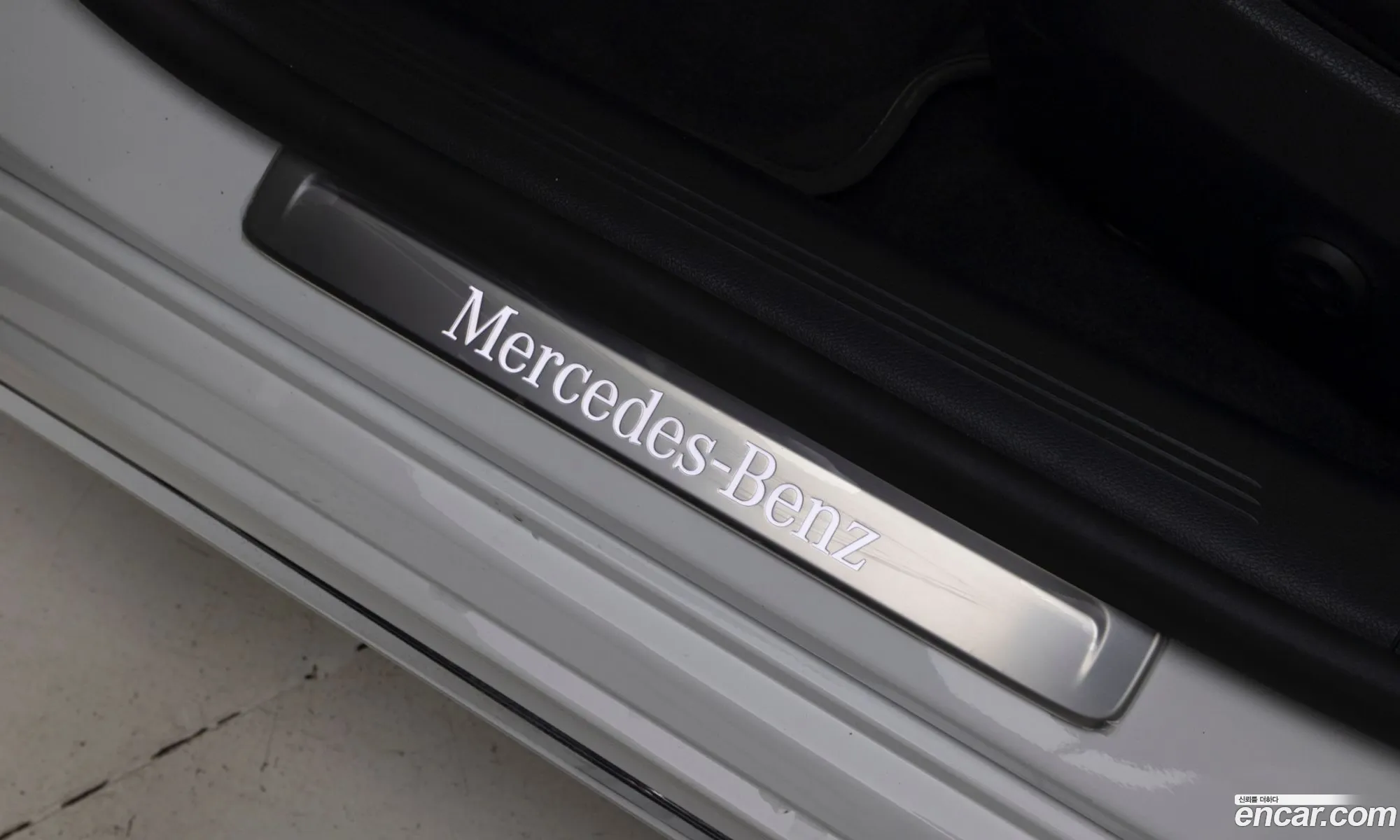 Mercedes-Benz E-Class W213 2025 — 10