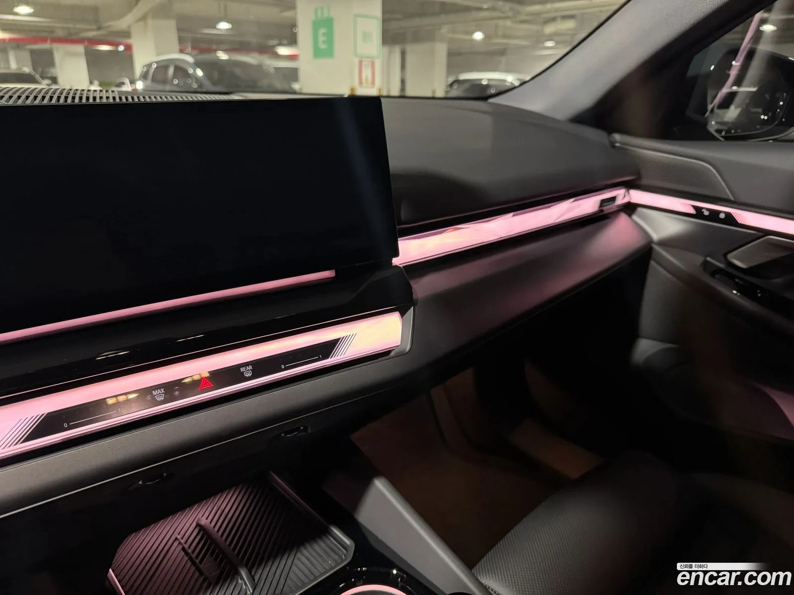 BMW 5 Series 2025 — 11