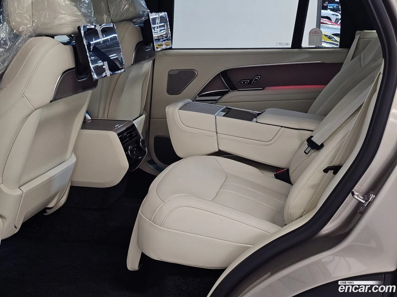 Land Rover Range Rover 2026 — 4