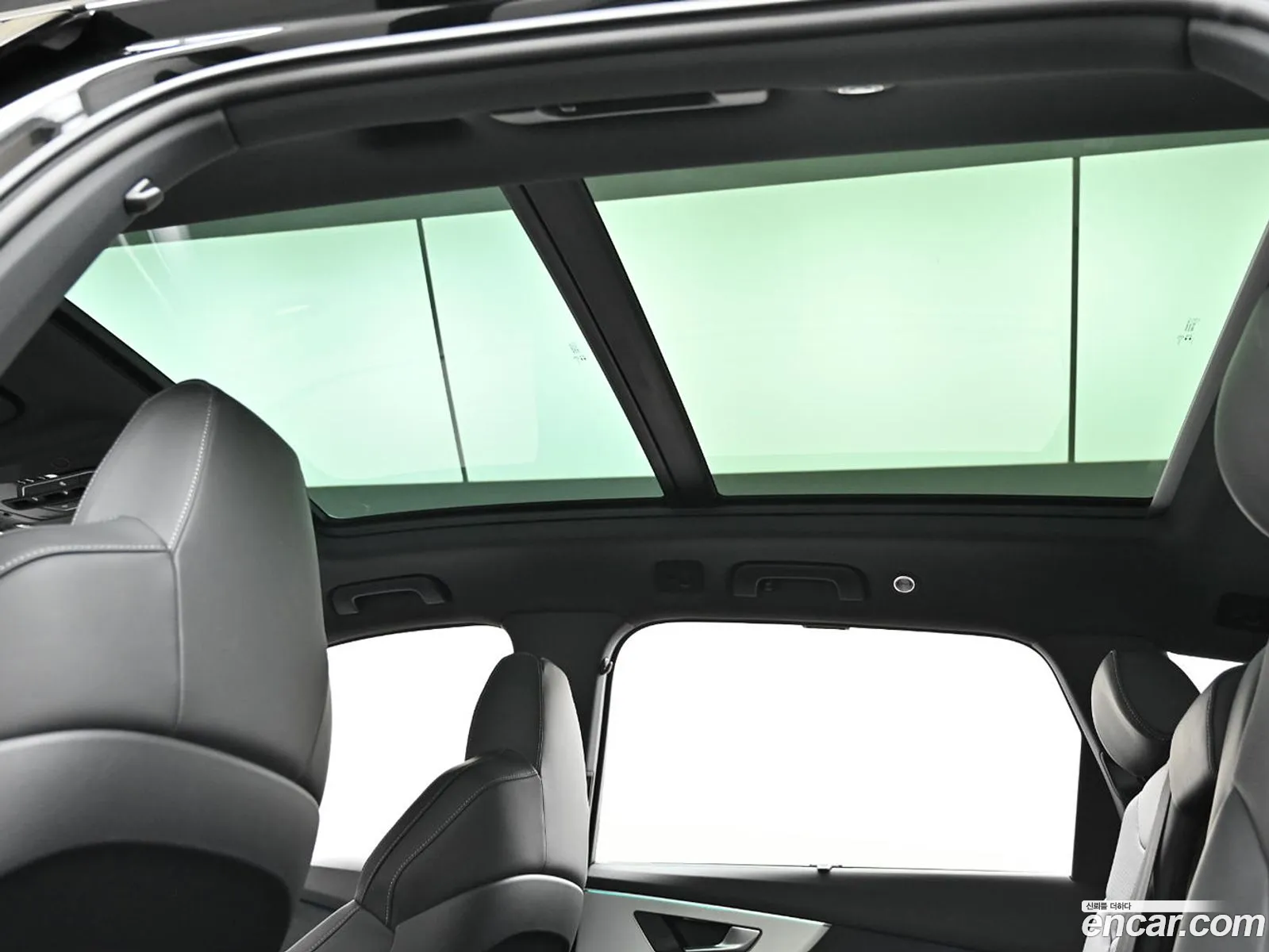 Audi Q7 2025 — 14