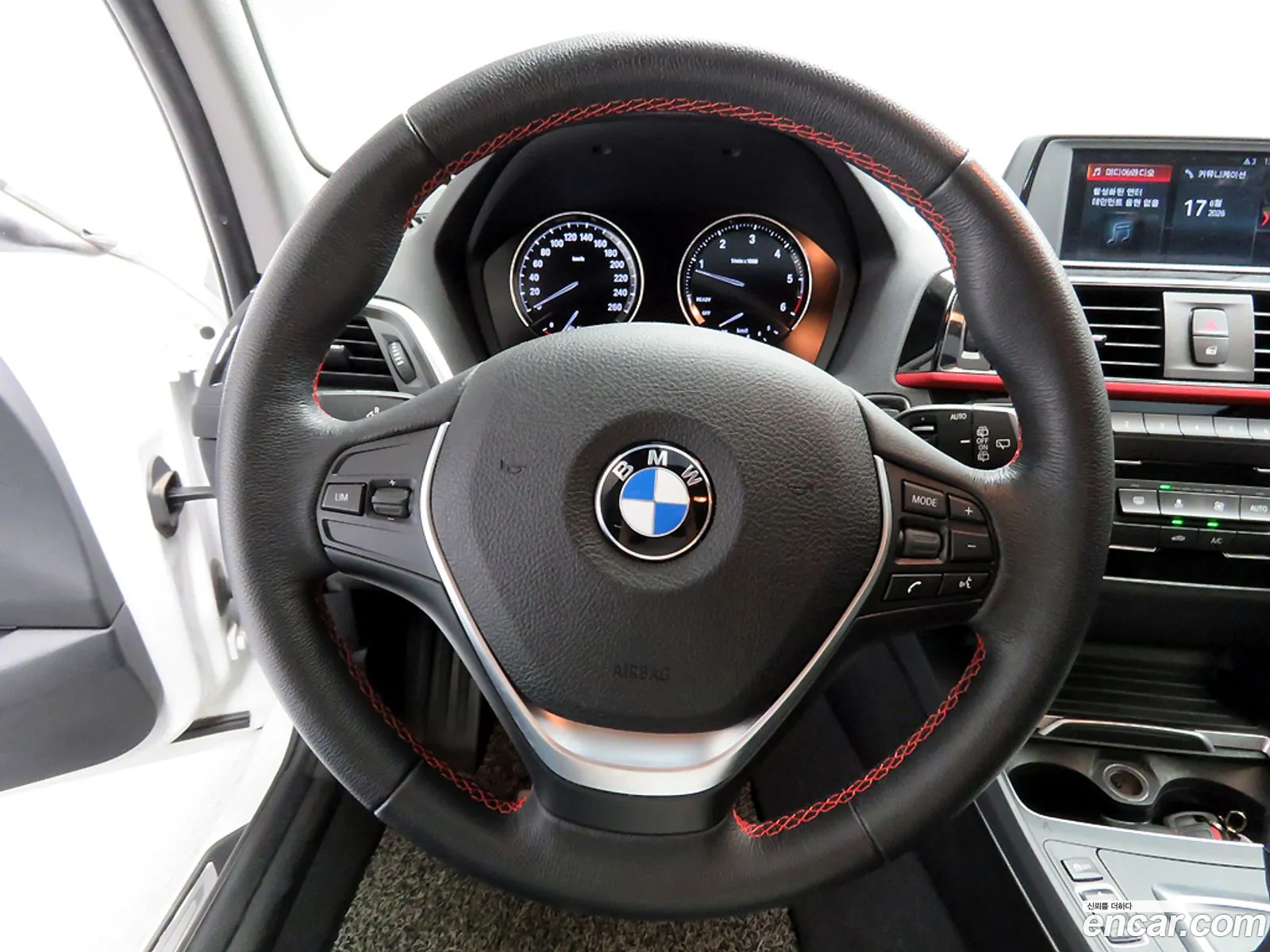BMW 1 Series 2018 — 11