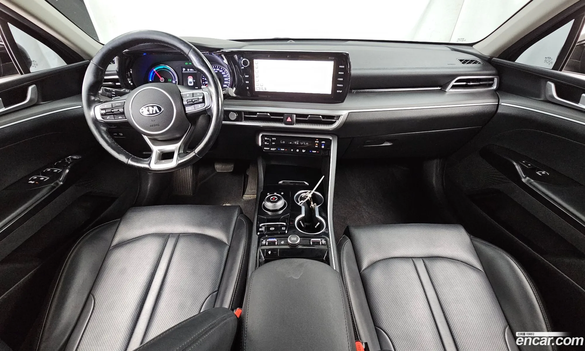 Kia K5 Hybrid 2020 — 4