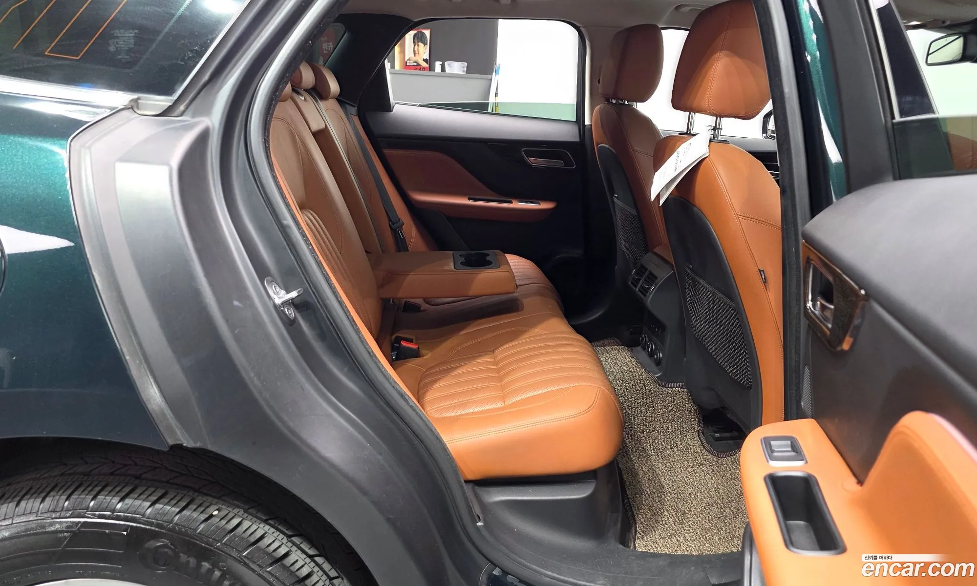 Jaguar F-Pace 2017 SADCA2BN9HA491077 — 17