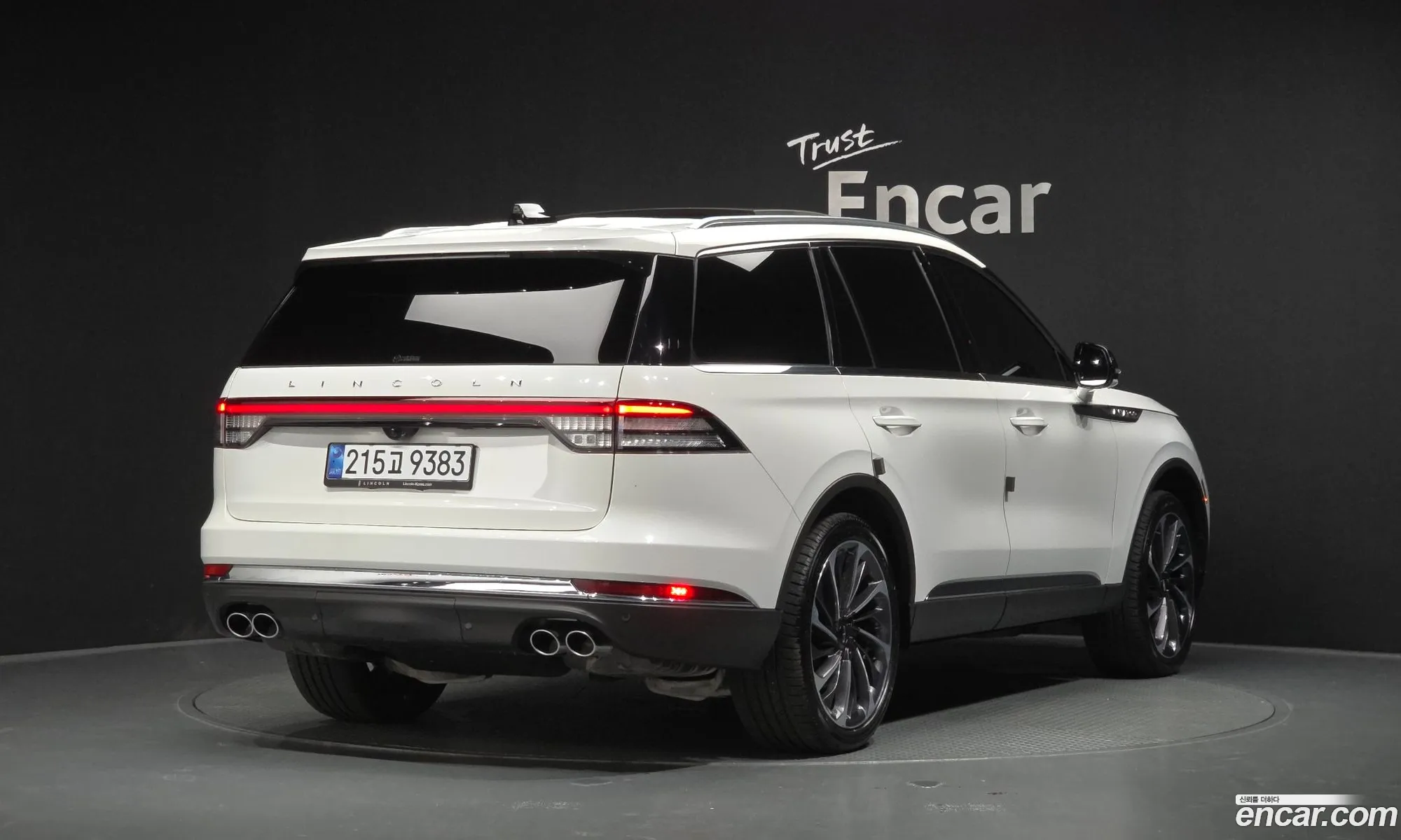 Lincoln Aviator 2025 5LM5J7XC6SGL09163 — 9