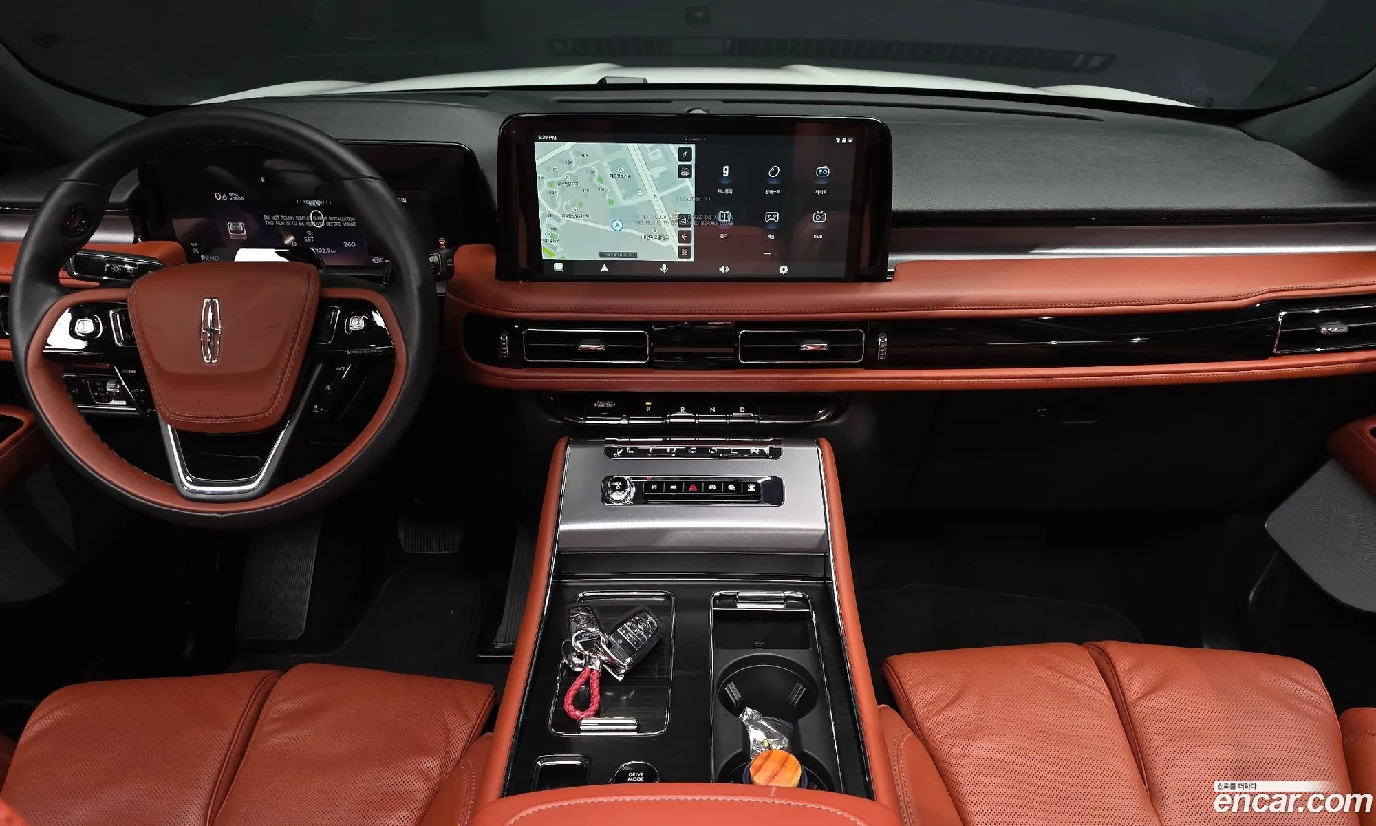 Lincoln Aviator 2025 5LM5J7XC6SGL09163 — 28
