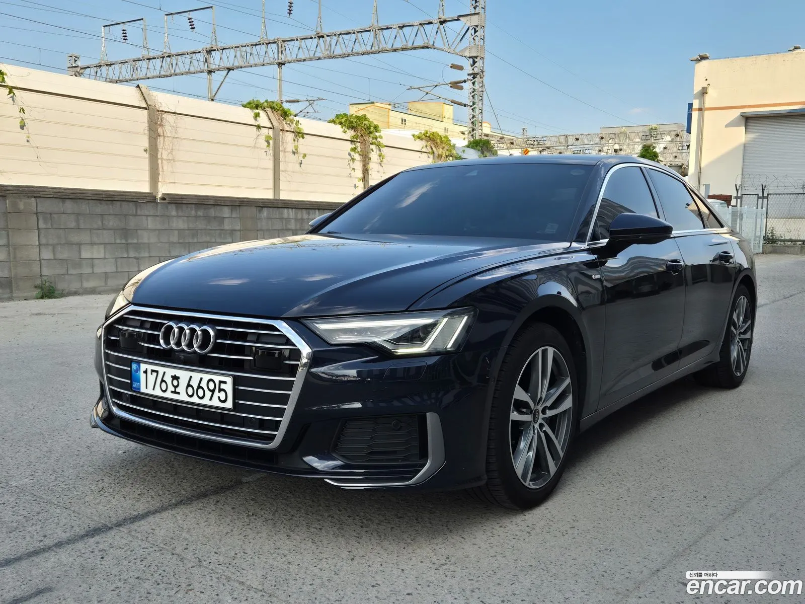 Audi A6 2022 — 4