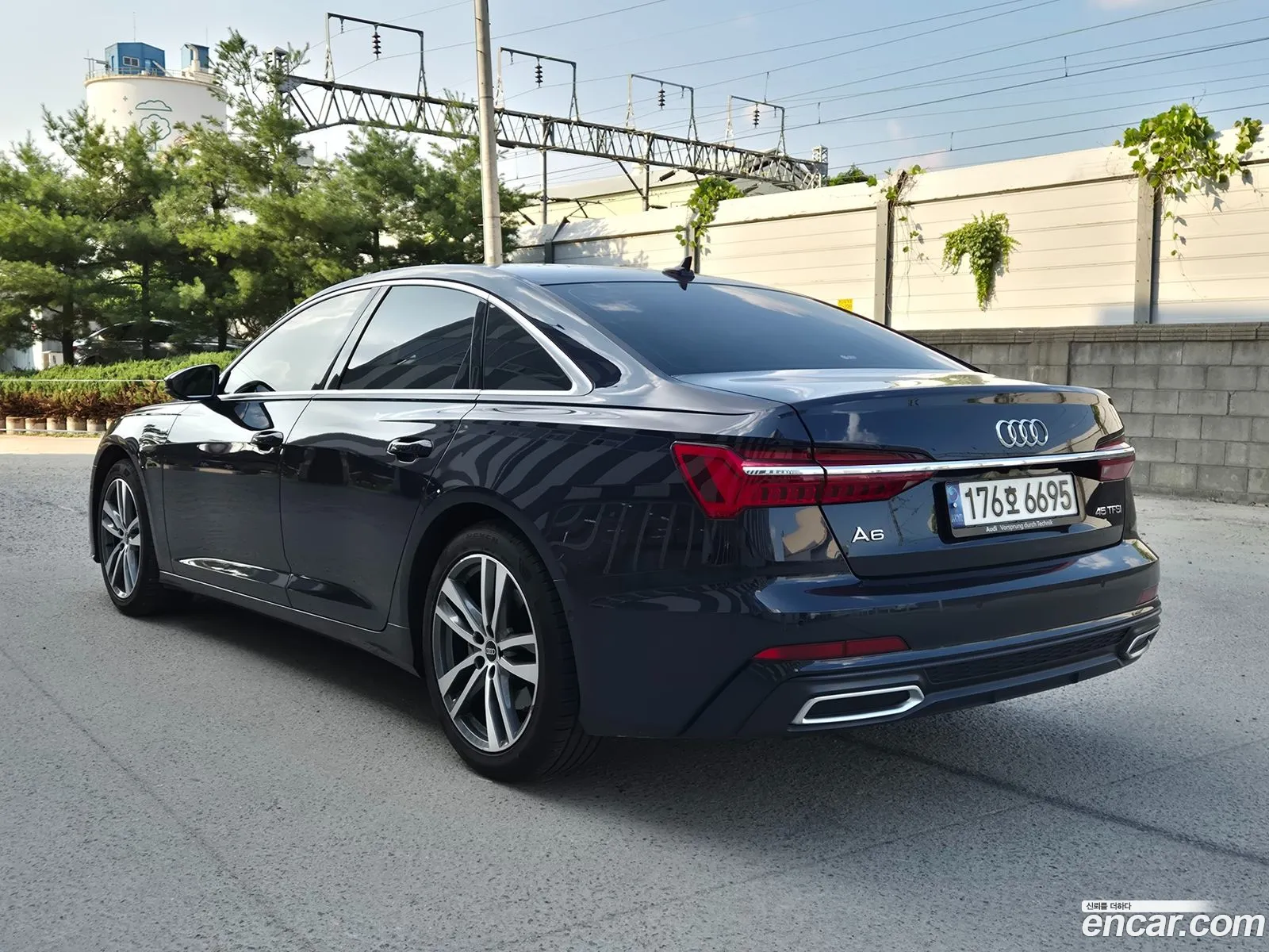 Audi A6 2022 — 19
