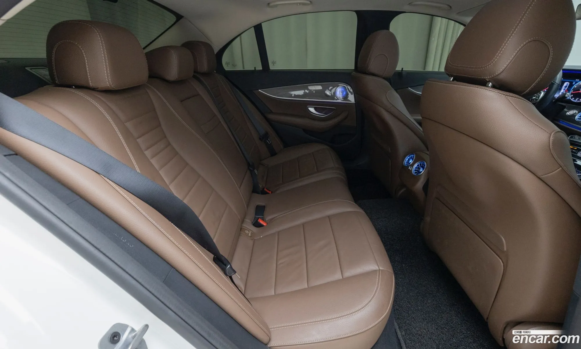 Mercedes-Benz E-Class W213 2020 — 16