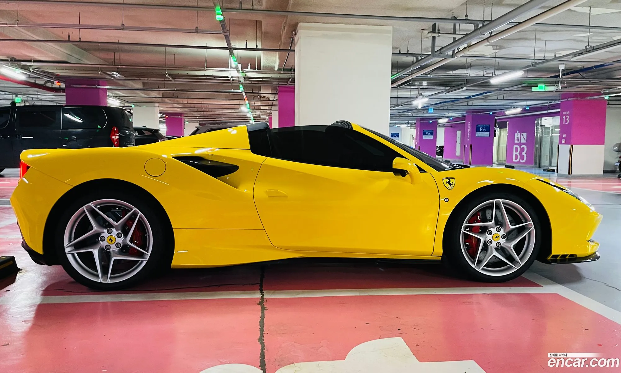 Ferrari F8 Spider 2022 — 14