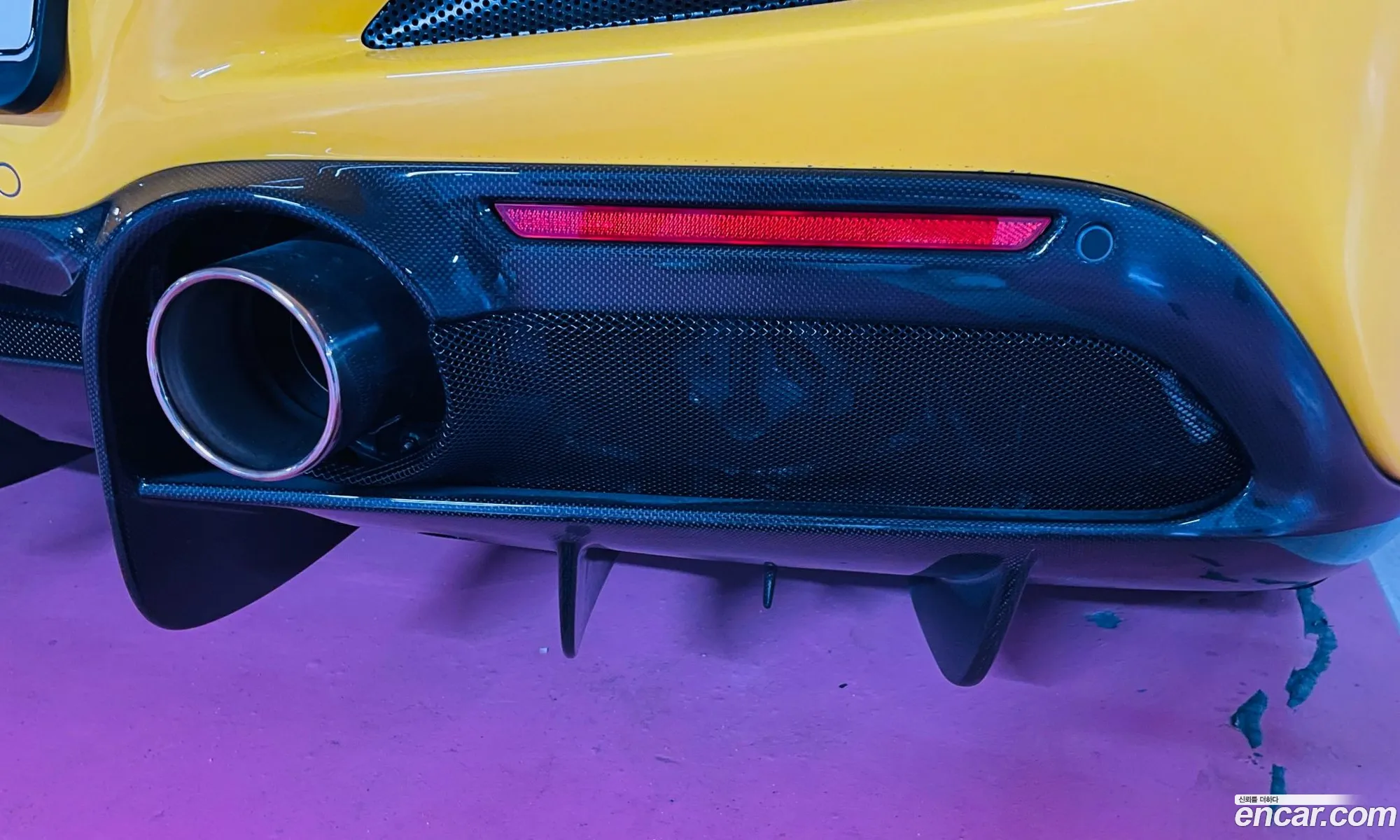 Ferrari F8 Spider 2022 — 9