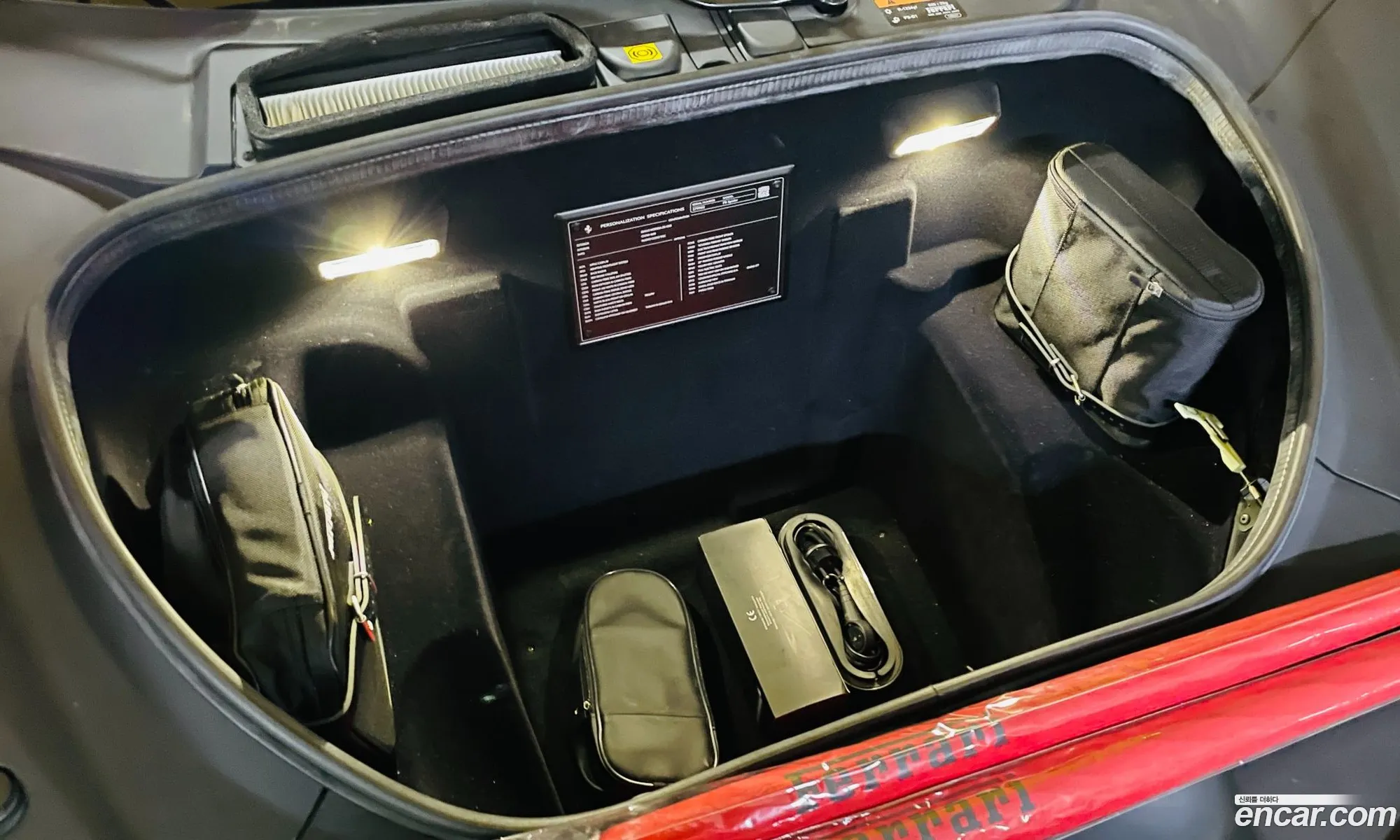 Ferrari F8 Spider 2022 — 11