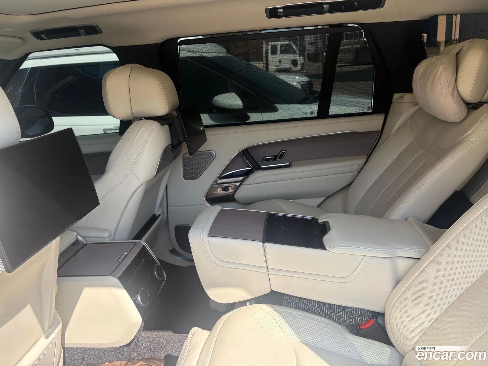 Land Rover Range Rover 2025 — 7
