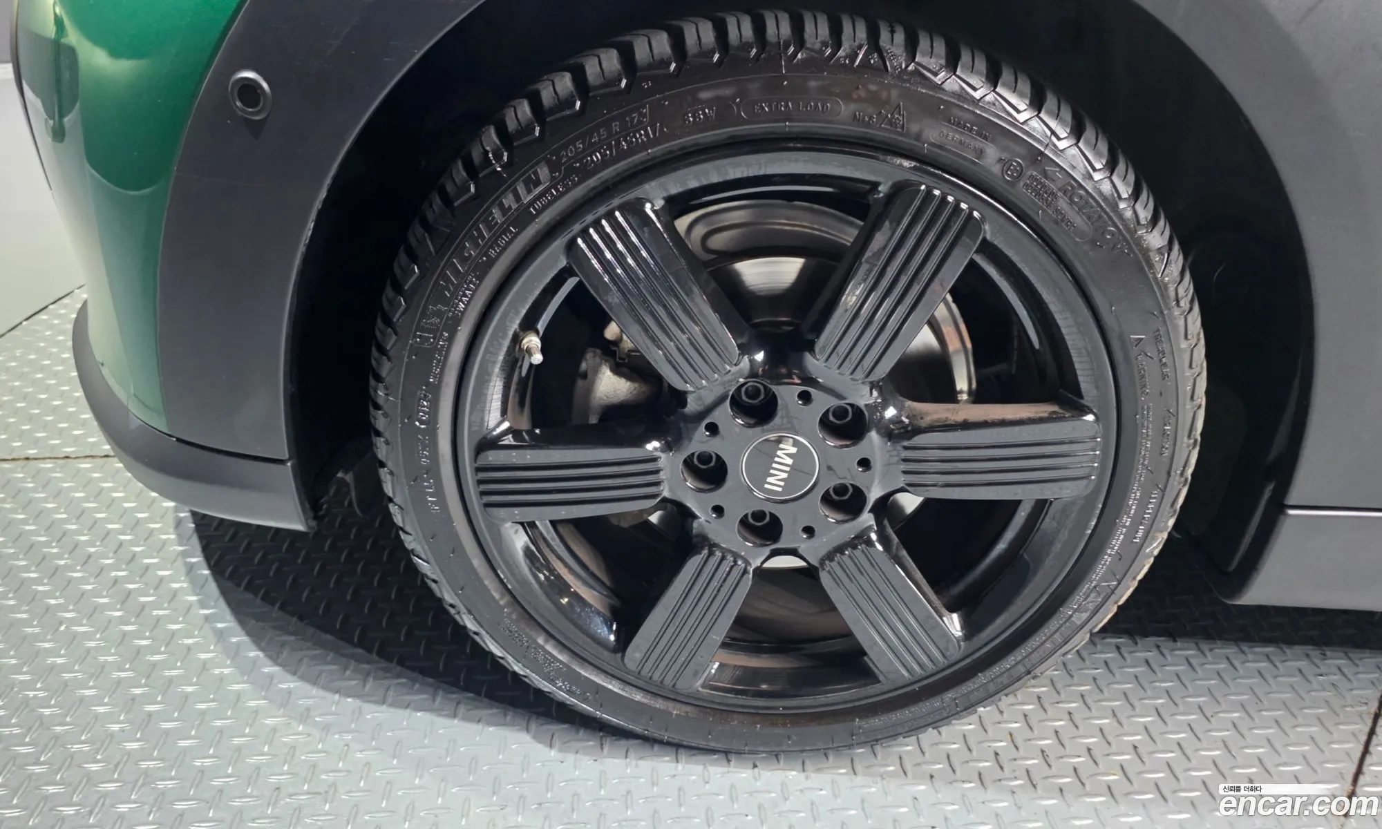 Mini Cooper 2021 WMW41DK02N2P69014 — 32