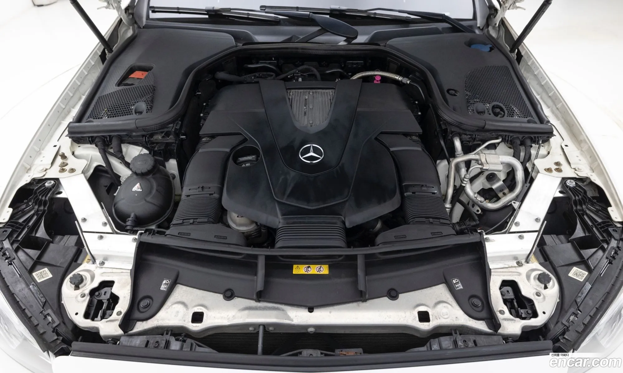 Mercedes-Benz E-Class W213 2019 — 19