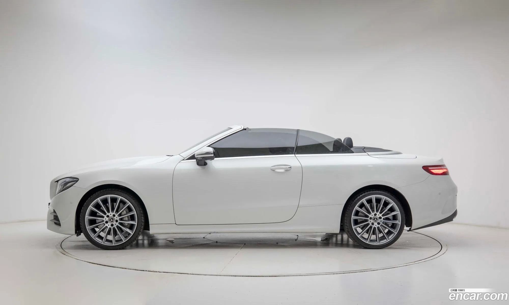 Mercedes-Benz E-Class W213 2019 — 17