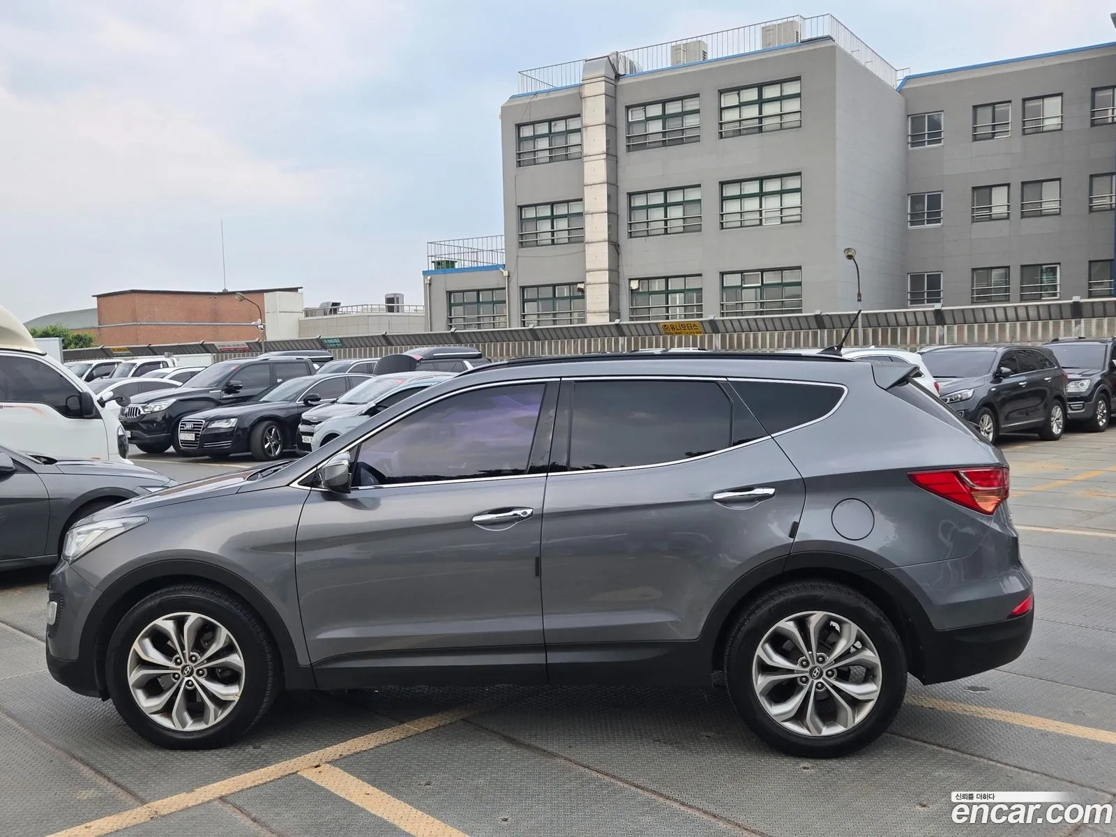 Hyundai Santa Fe DM 2012 — 2