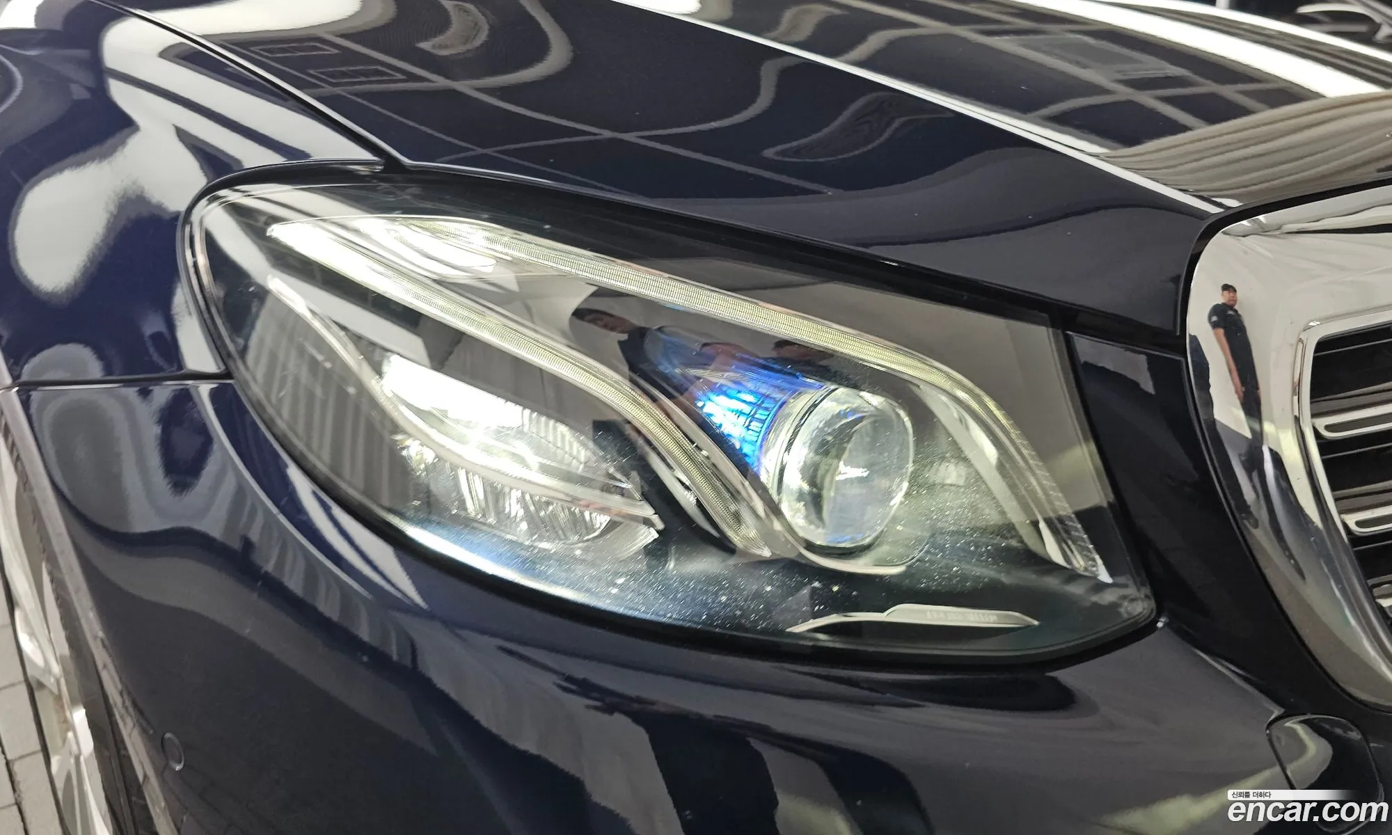 Mercedes-Benz E-Class W213 2018 — 21
