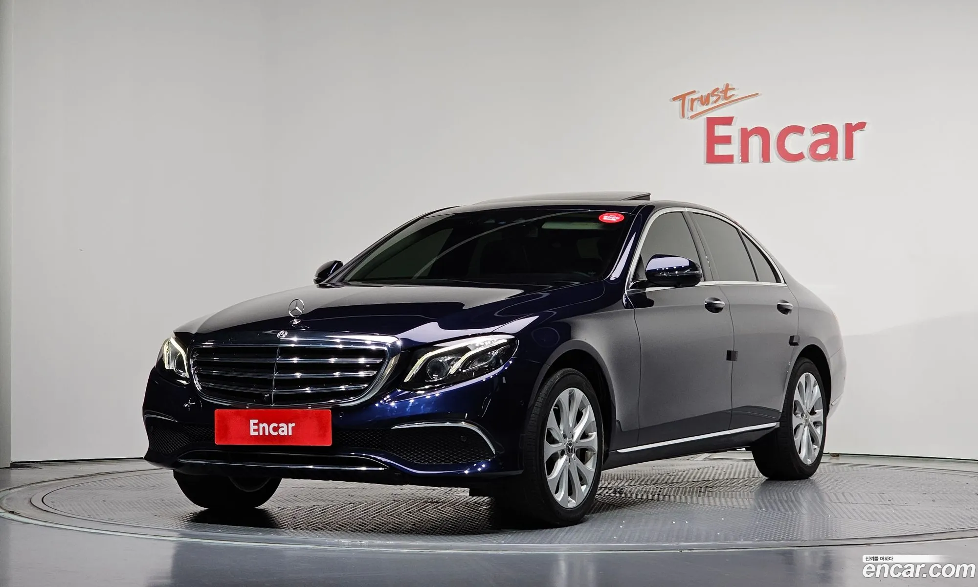 Mercedes-Benz E-Class W213 2018 — 18