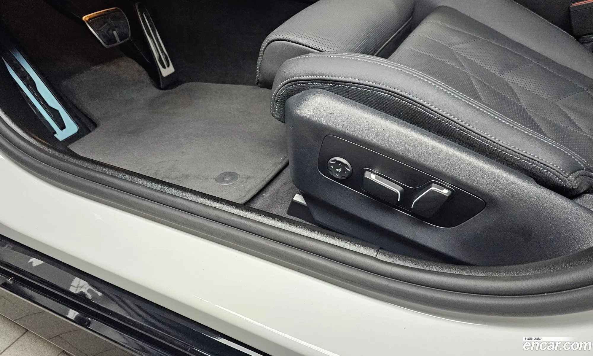 BMW 5 Series 2023 — 24