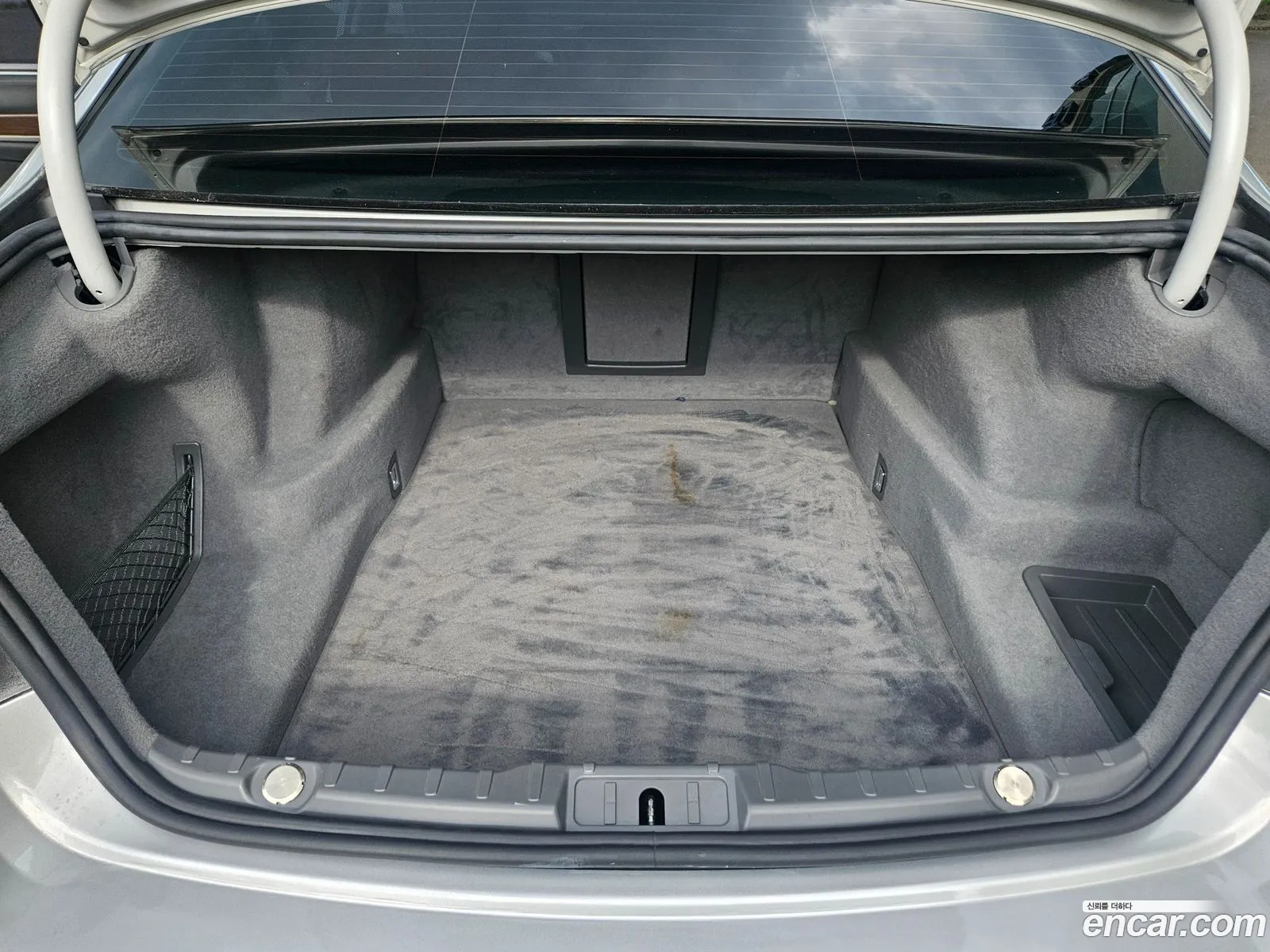 BMW 7 Series 2010 — 11