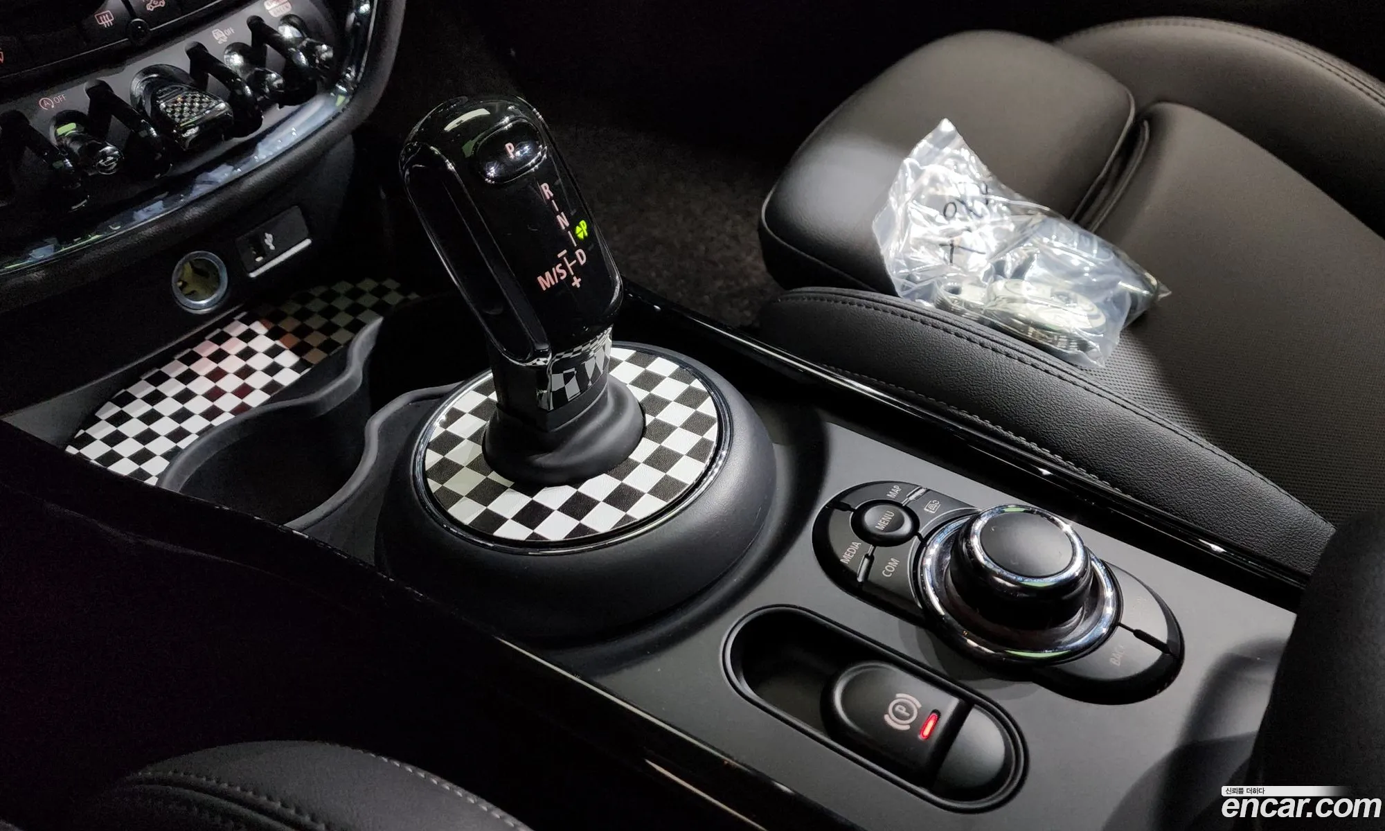 Mini Cooper Clubman 2022 — 27