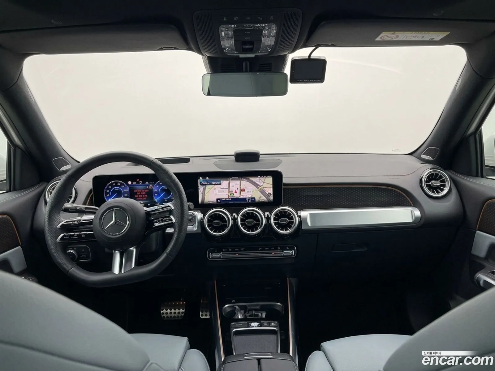 Mercedes-Benz EQB X243 2025 — 7